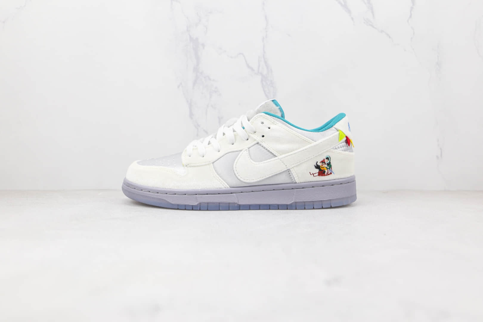 耐克Nike Dunk Low Ice低帮DUNK纯原版本圣诞节冰雪奇缘冬季仙境冰雪节限定板鞋原盒原标 货号：DO2326-001