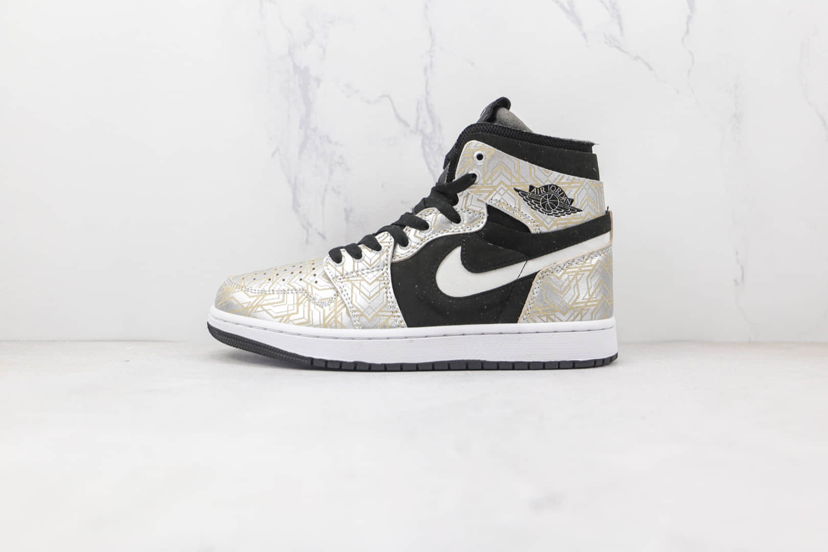 乔丹Air Jordan 1 Zoom CMFT Gold Laser纯原版本高帮AJ1黑金镭射板鞋原楦头纸板打造 货号：DQ0659-800
