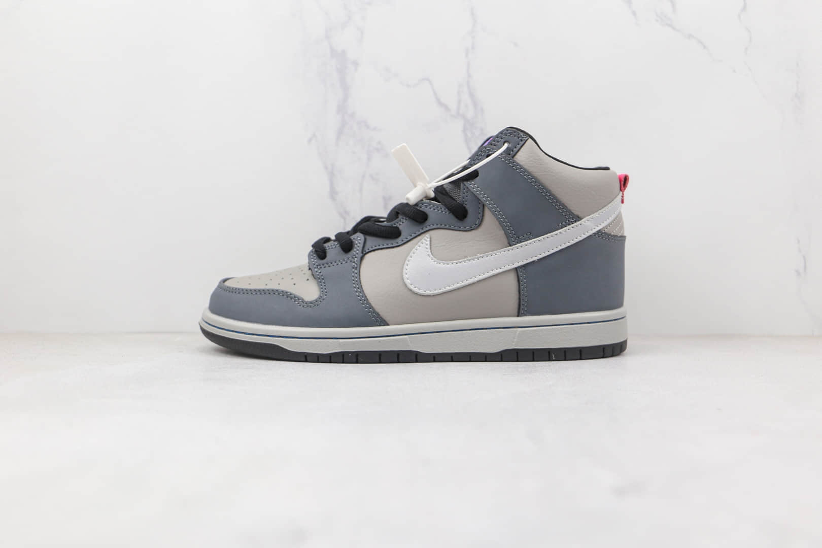 耐克Nike SB Dunk High Pro Medium Grey纯原版本高帮SB DUNK燧石灰板鞋内置气垫 货号：DJ9800-001