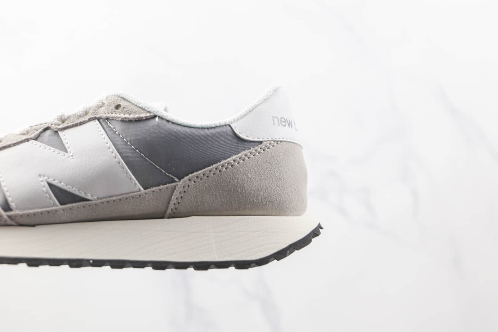 新百伦New Balance 237纯原版本元组灰nb237复古老爹鞋原盒原标 货号:MS237RCS