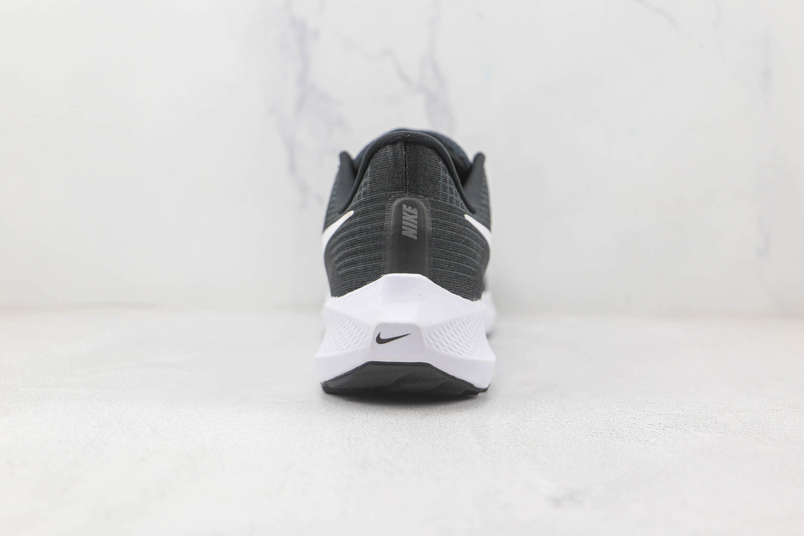 耐克Nike Air Zoom Pegasus 39纯原版本登月39代黑白色针织透气慢跑鞋原楦头纸板打造 货号：DH4072-001