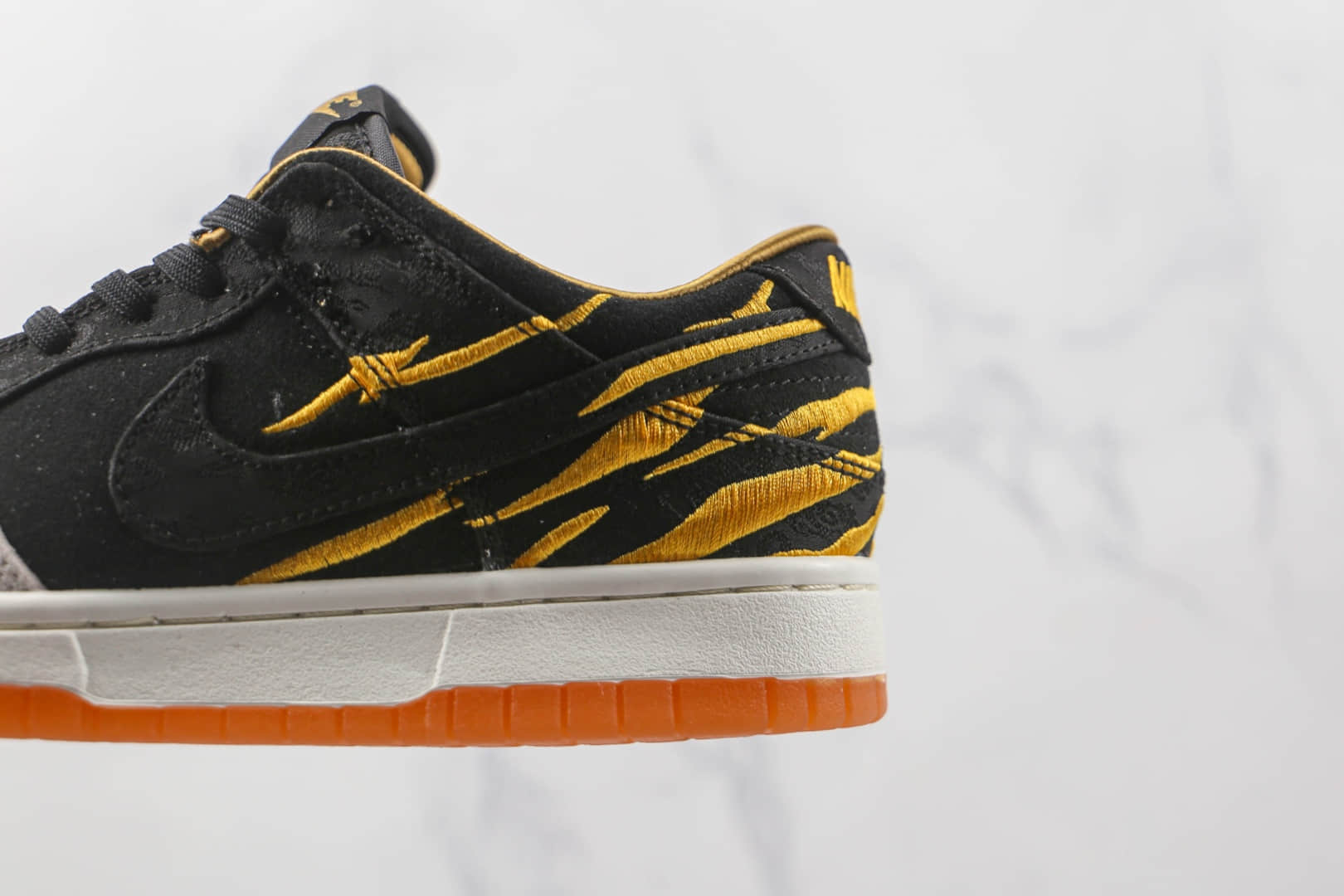 耐克NIKE Dunk SB Low God of Wealth纯原版本低帮SB DUNK黑黄色财神配色板鞋原楦头纸板打造 货号:DQ5351-001