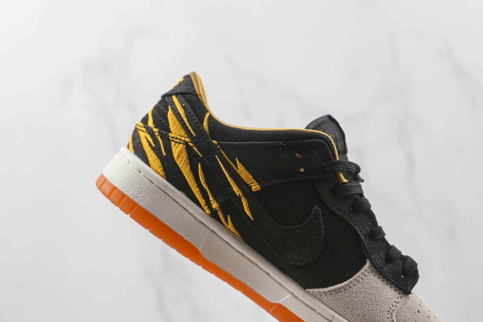 耐克NIKE Dunk SB Low God of Wealth纯原版本低帮SB DUNK黑黄色财神配色板鞋原楦头纸板打造 货号:DQ5351-001