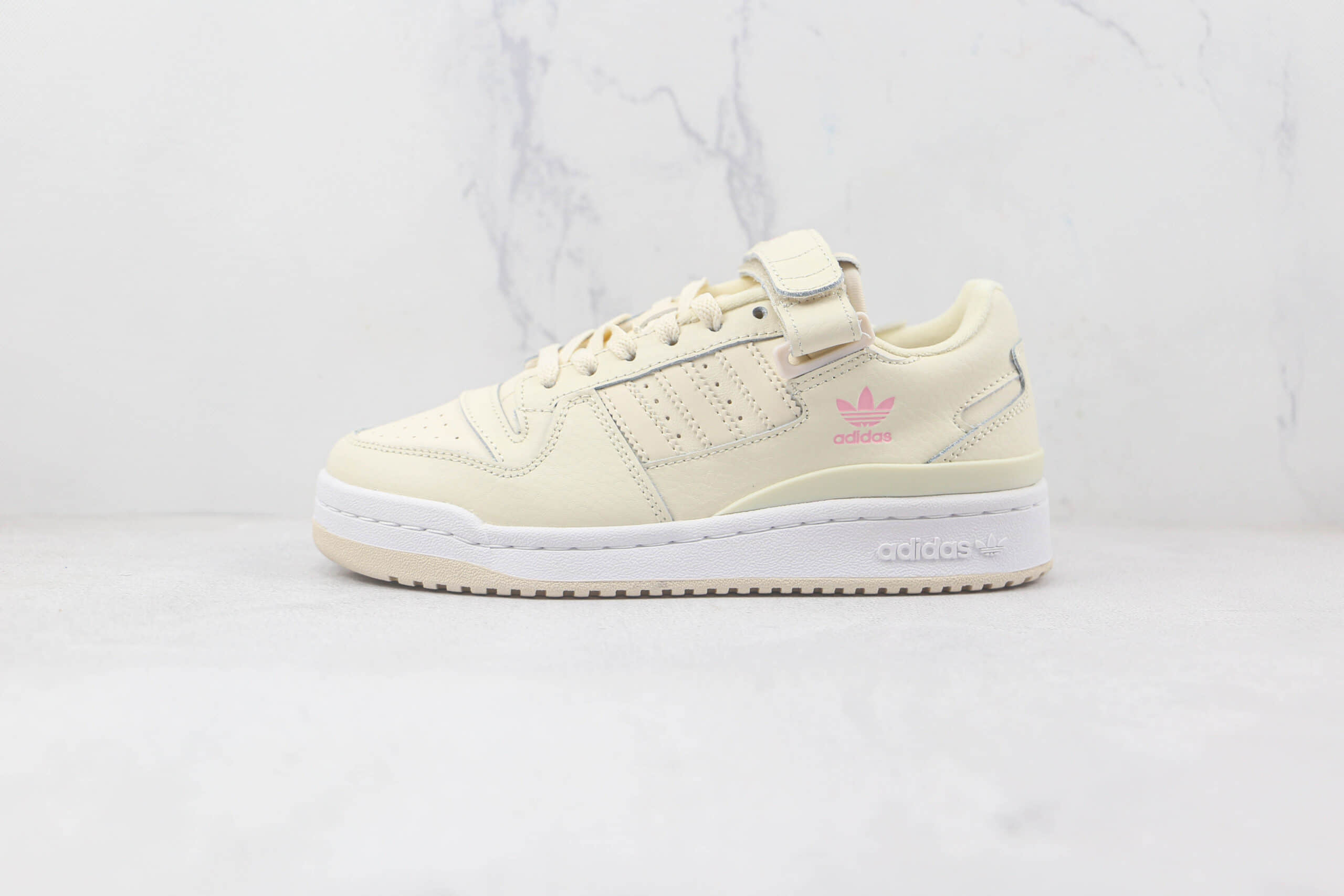 阿迪达斯Adidas originals Forum 84 low纯原版本米色魔术贴Forum84板鞋原楦头纸板打造 货号：GV9190