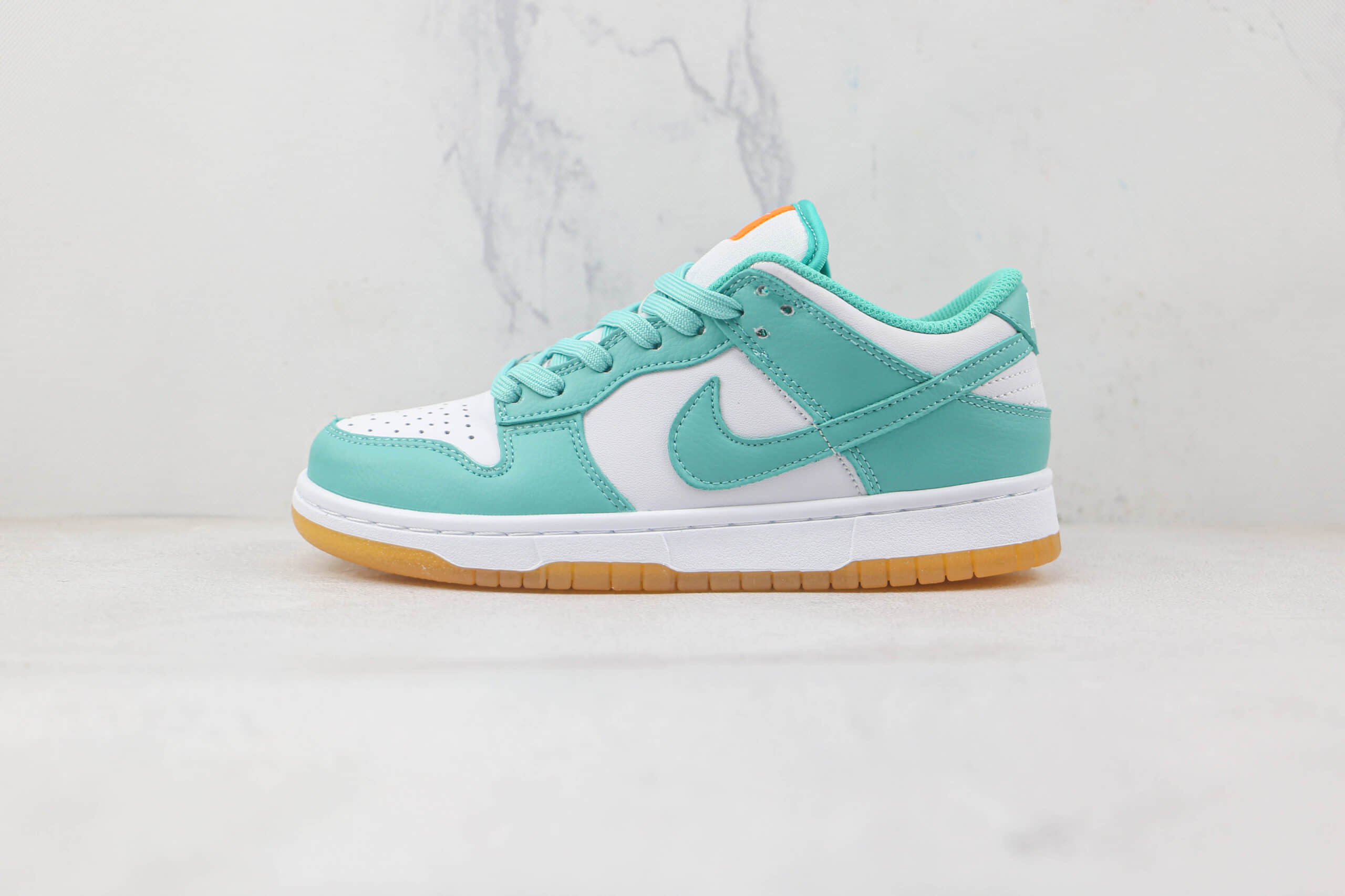 耐克Nike SB Dunk Low Pro纯原版本白绿生胶底复古板鞋原鞋开模一比一打造 货号:DV2190-100