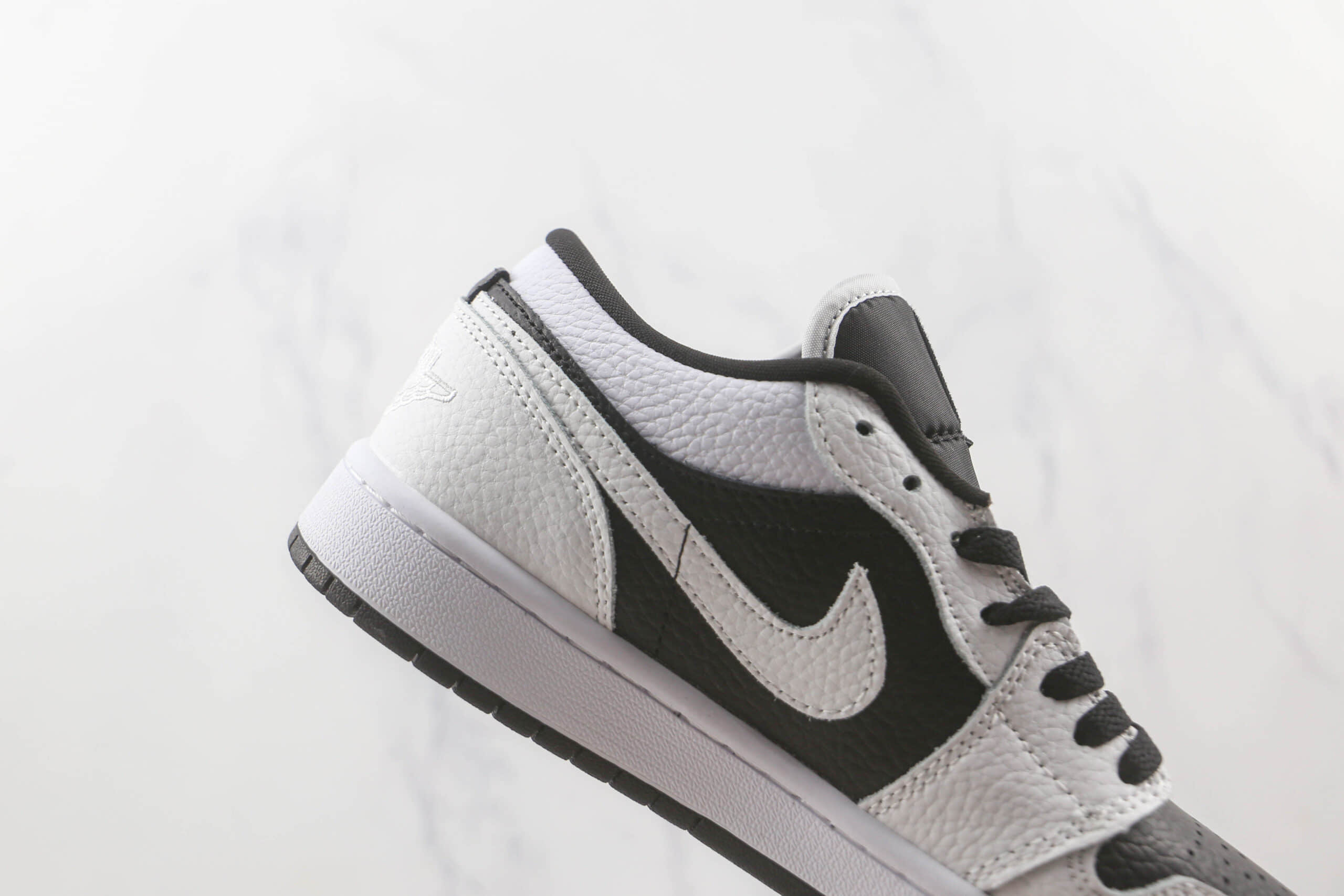 乔丹Air Jordan 1 Low Homage纯原版本低帮AJ1黑白阴阳熊猫板鞋原鞋开模一比一打造 货号:DR0502-101