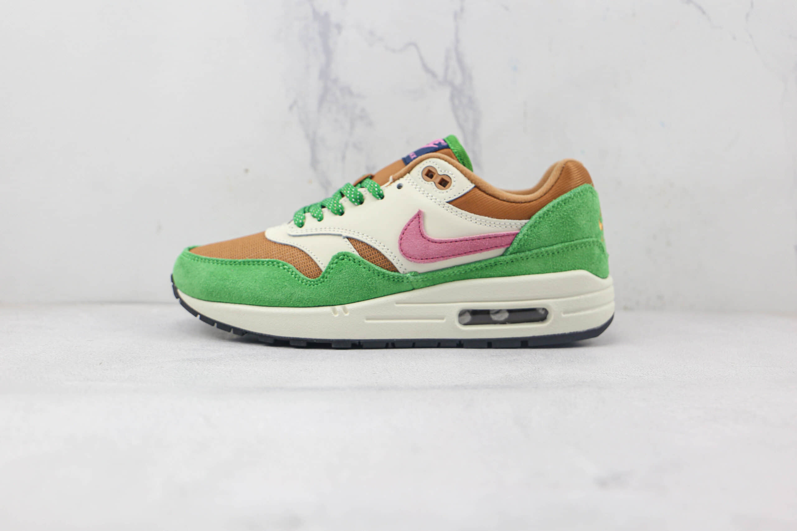 耐克Nike Air Max 1纯原版本麂皮棕绿粉Max1气垫鞋原楦头纸板打造 货号：DR9773-300