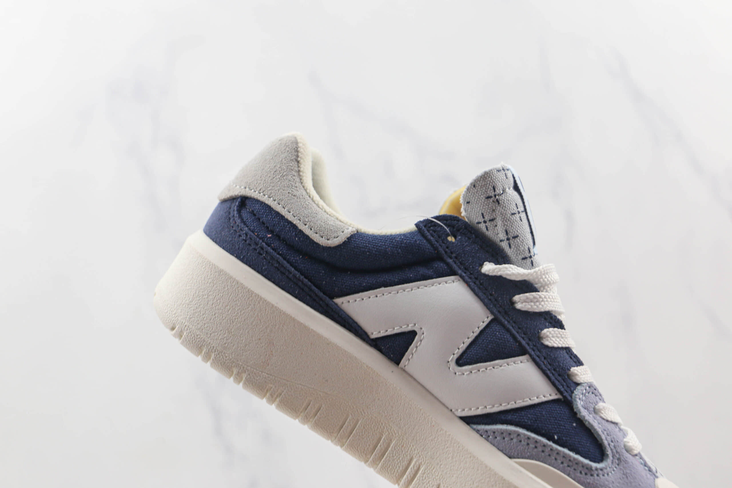 新百伦New Balance CT302纯原版本复古NB302白蓝板鞋原楦头纸板打造 货号：CT302MB