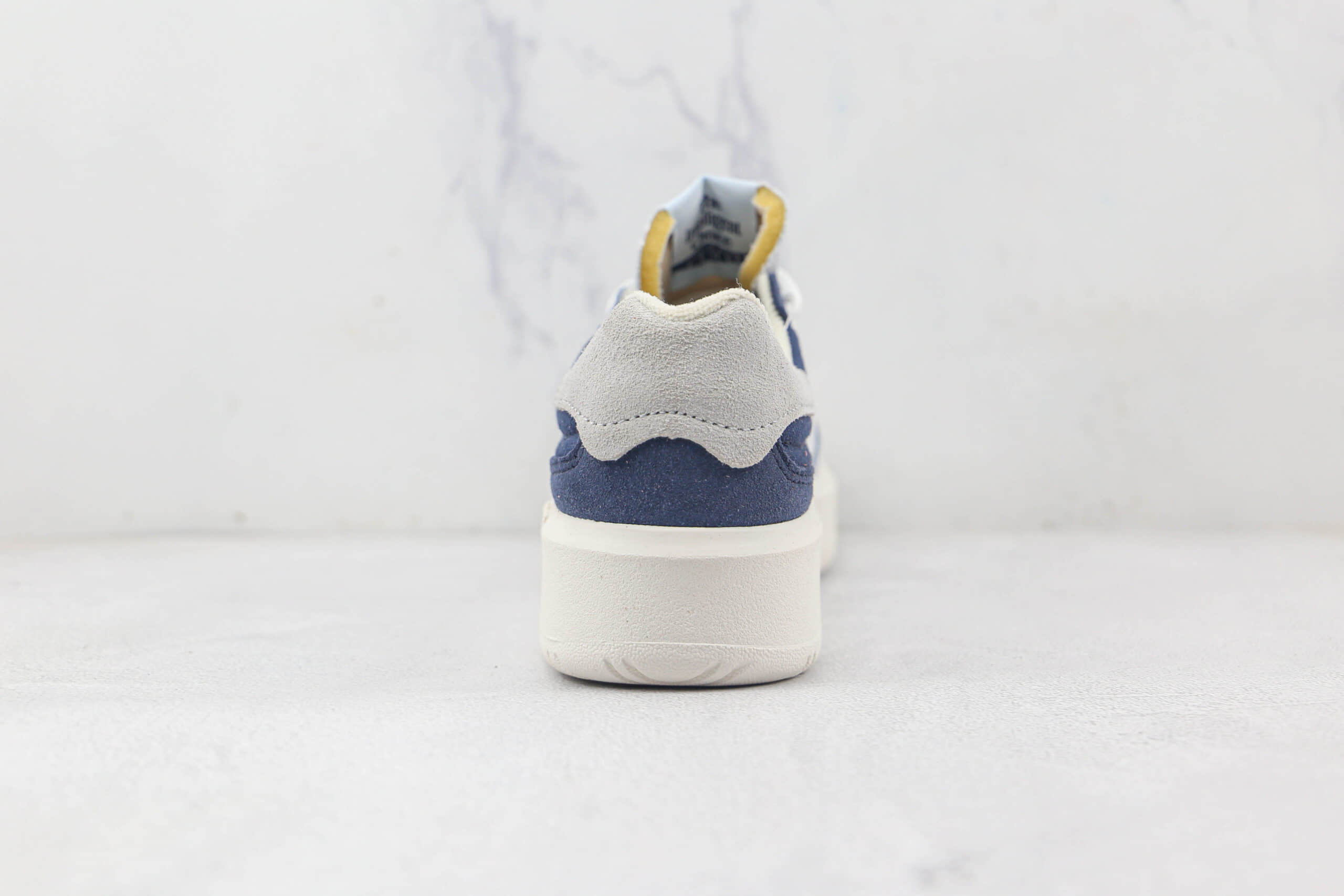 新百伦New Balance CT302纯原版本复古NB302白蓝板鞋原楦头纸板打造 货号：CT302MB