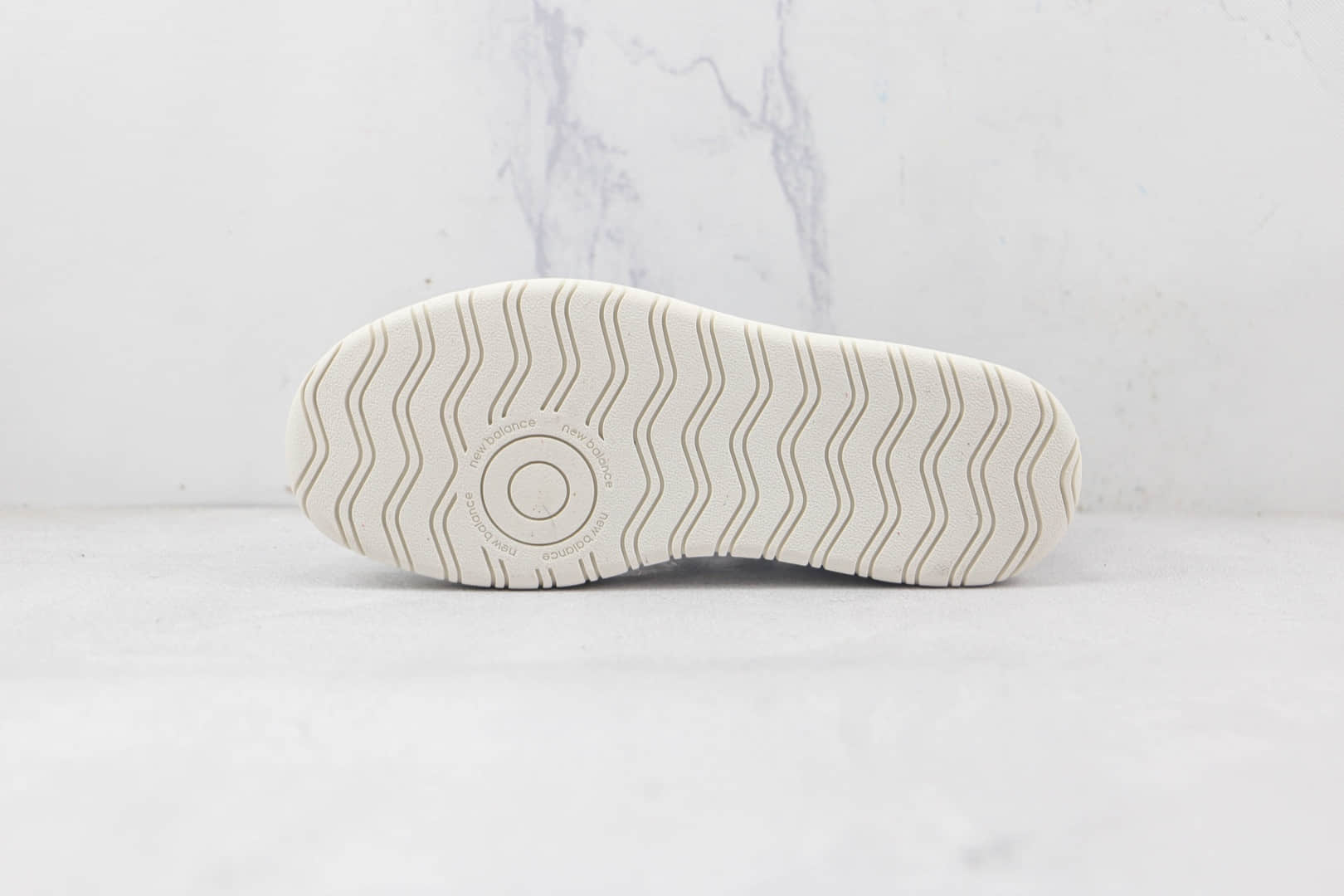 新百伦New Balance CT302纯原版本复古NB302白蓝板鞋原楦头纸板打造 货号：CT302MB