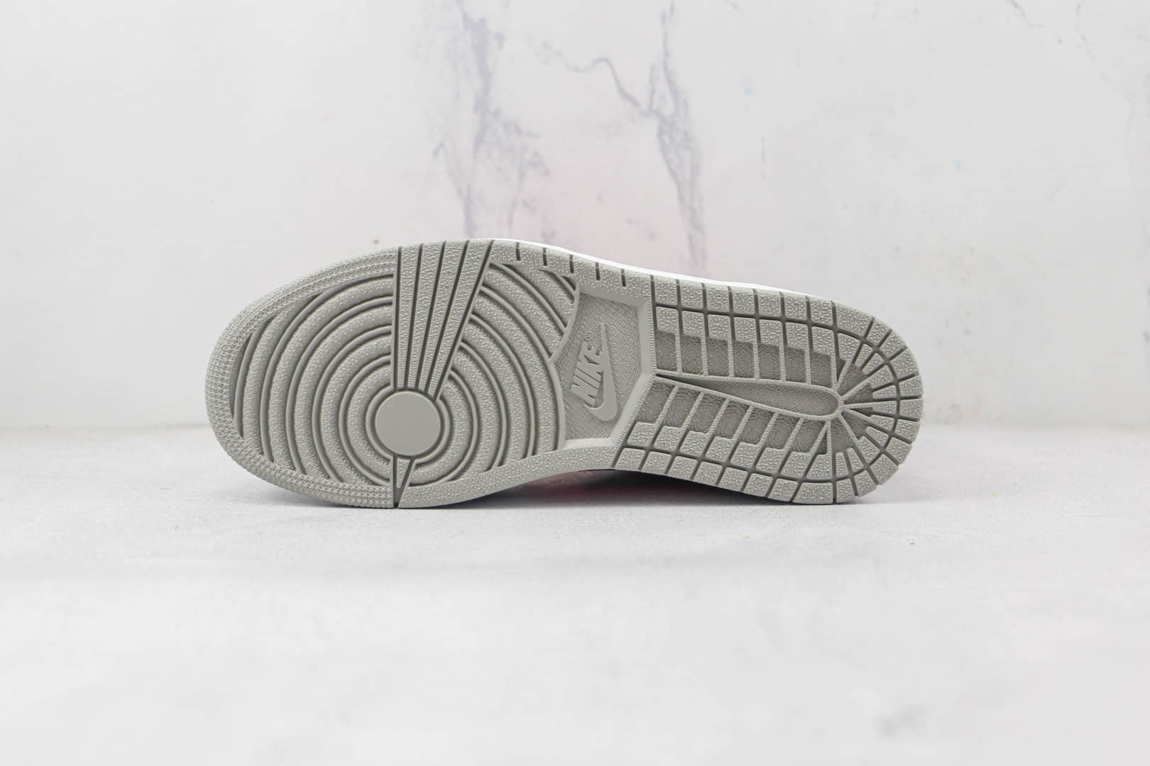 乔丹Air Jordan 1 Low纯原版本低帮AJ1灰红色板鞋原档案数据开发 货号:DC0774-060