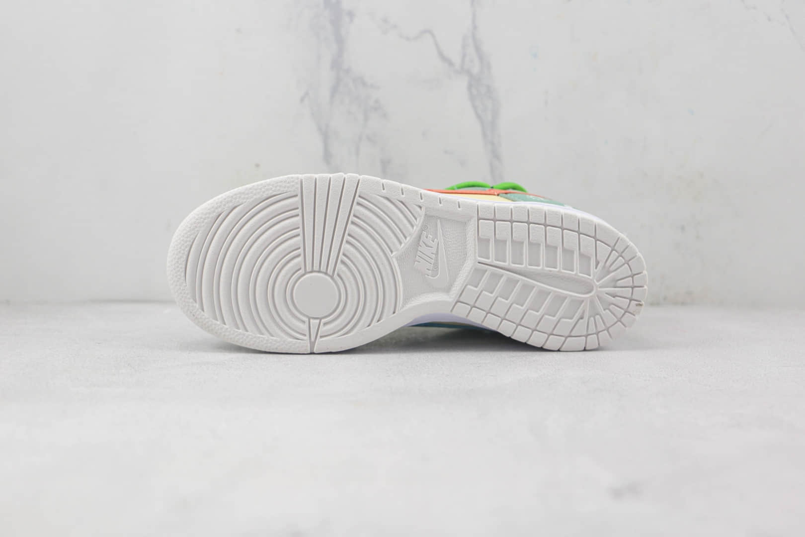 耐克Nike Dunk Low纯原复刻版本低帮DUNK熊猫恶作剧解构草莓腰果花配色板鞋原楦头纸板打造 货号：DH9765-100