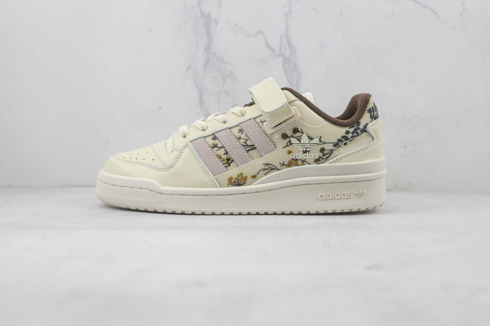 阿迪达斯Adidas originals Forum 84 low莆田纯原复刻Forum84魔术贴复古板鞋原档案数据开发 货号:GV6707