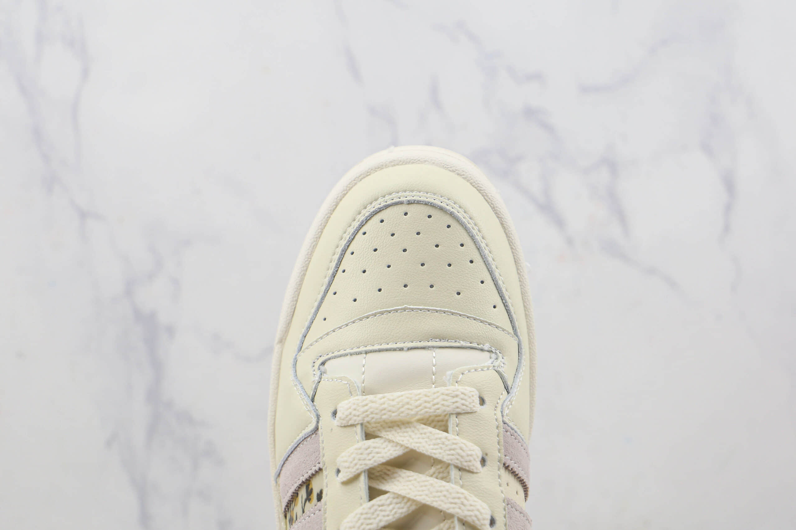 阿迪达斯Adidas originals Forum 84 low莆田纯原复刻Forum84魔术贴复古板鞋原档案数据开发 货号:GV6707