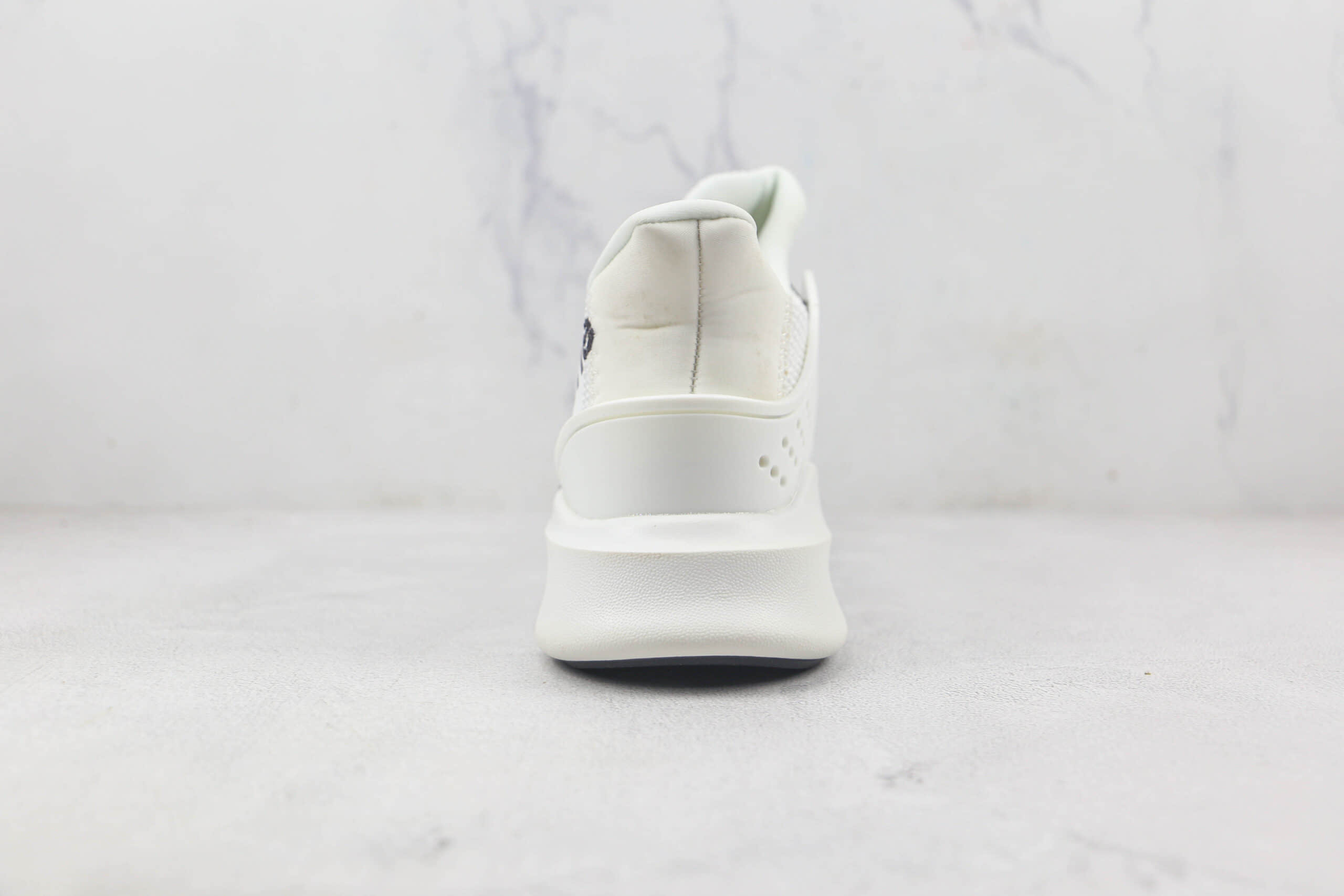 阿迪达斯Adidas EQT BASK ADV x Supreme联名款纯原版本白黑色支撑者系列复古慢跑鞋原楦头纸板打造 货号:FW4288