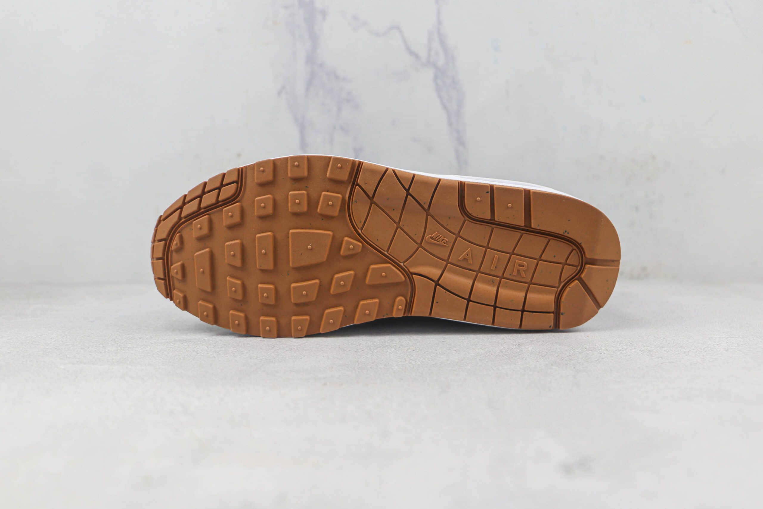 耐克Nike Air Max 1莆田纯原复刻版本Max1白蓝绿色气垫鞋原档案数据开发 货号：DV3887-400