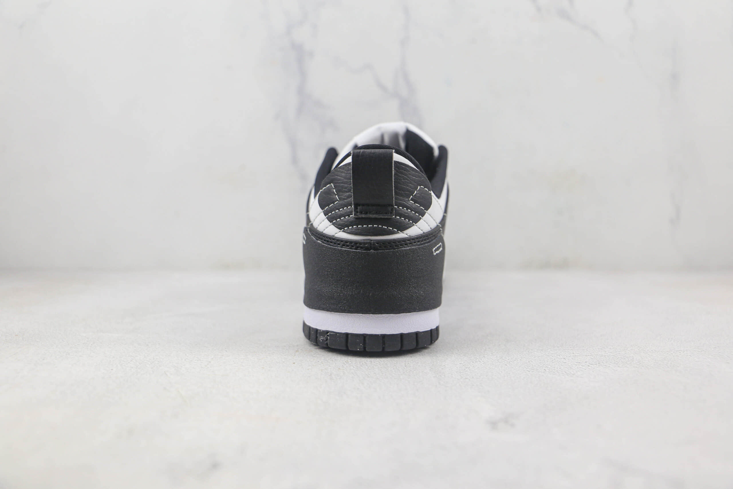 耐克Nike Dunk Low Disrupt 2 Easter莆田天花板低帮DUNK黑白熊猫板鞋原档案数据开发 货号：DC9993-300