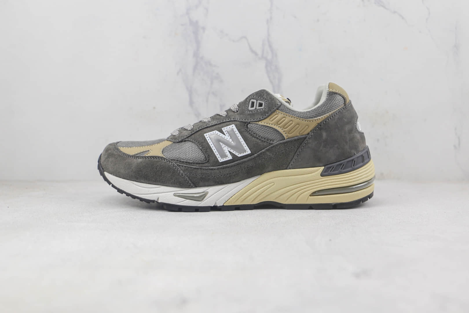 新百伦New Balance x Dover Street Market联名款莆田纯原复刻版本NB991麂皮鼠深灰色复古老爹鞋原盒原标 货号:M991DSM