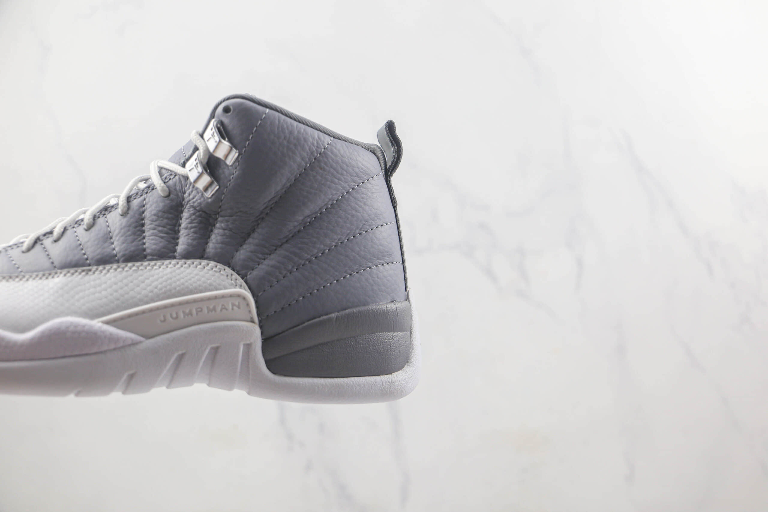 乔丹Air Jordan 12 Stealth莆田天花板纯原复刻版本AJ12酷灰色篮球鞋原楦头纸板打造内置碳板 货号：CT8013-015