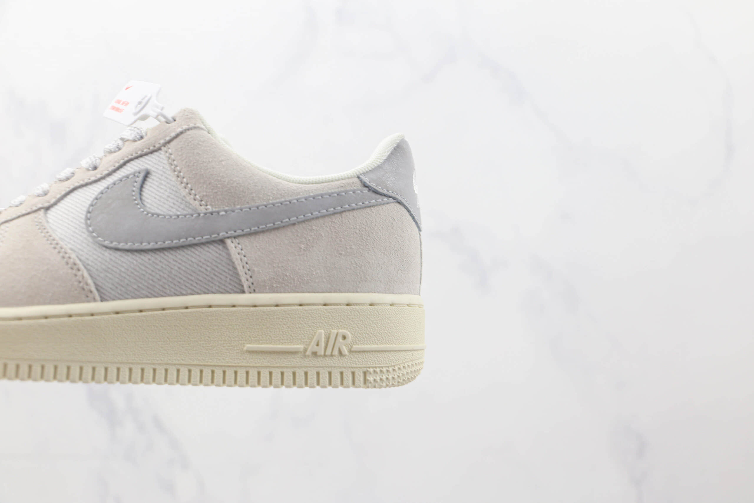 耐克Nike Air Force 1 Low 07莆田纯原复刻版本低帮灰银色空军一号板鞋内置气垫原盒原标 货号:DO9801-100