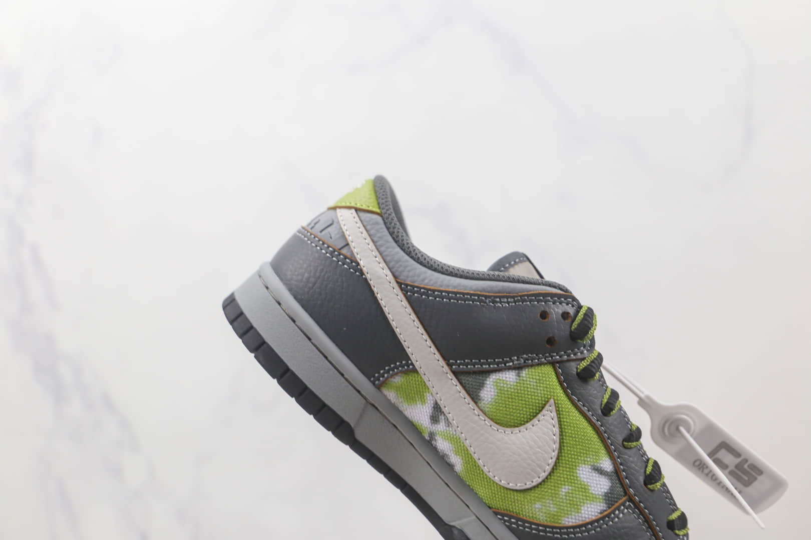 耐克Nike SB Dunk Low Dunk纯原版本低帮SB DUNK灰绿色板鞋 耐克DUNK鞋货源 货号：FD8775-002