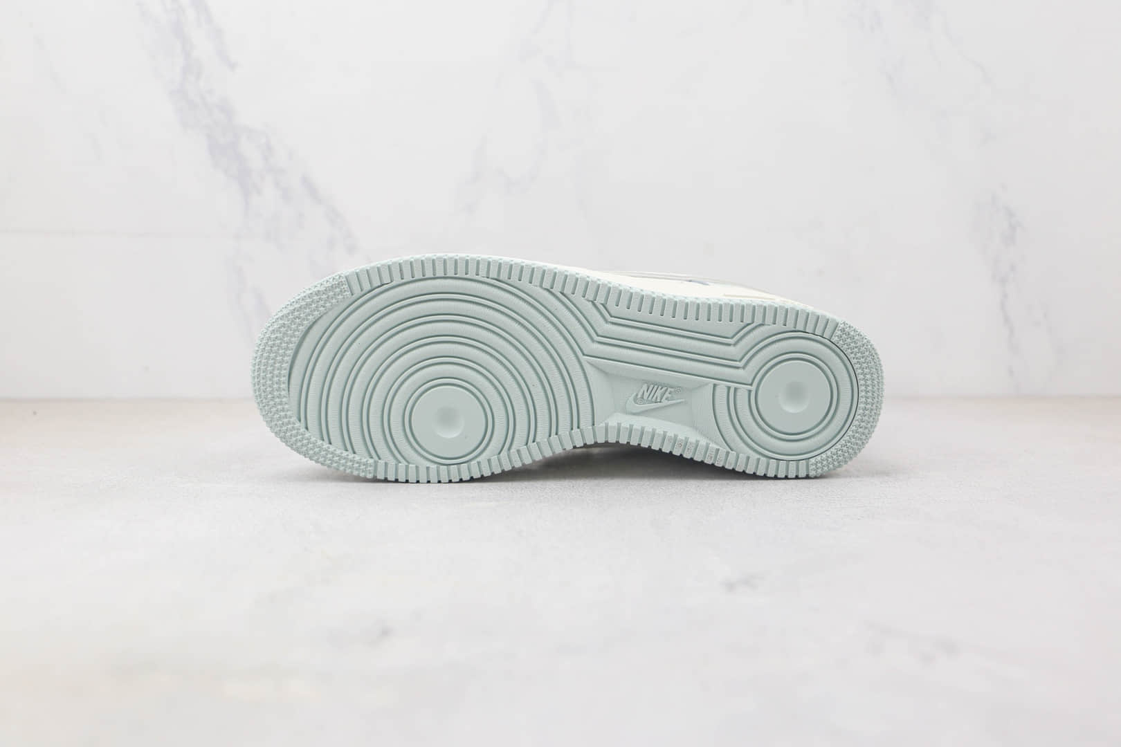 耐克Nike Air Force 1 Low 07纯原版本低帮空军一号灰白拼接板鞋 耐克空军一号工厂 货号：KP6936-898