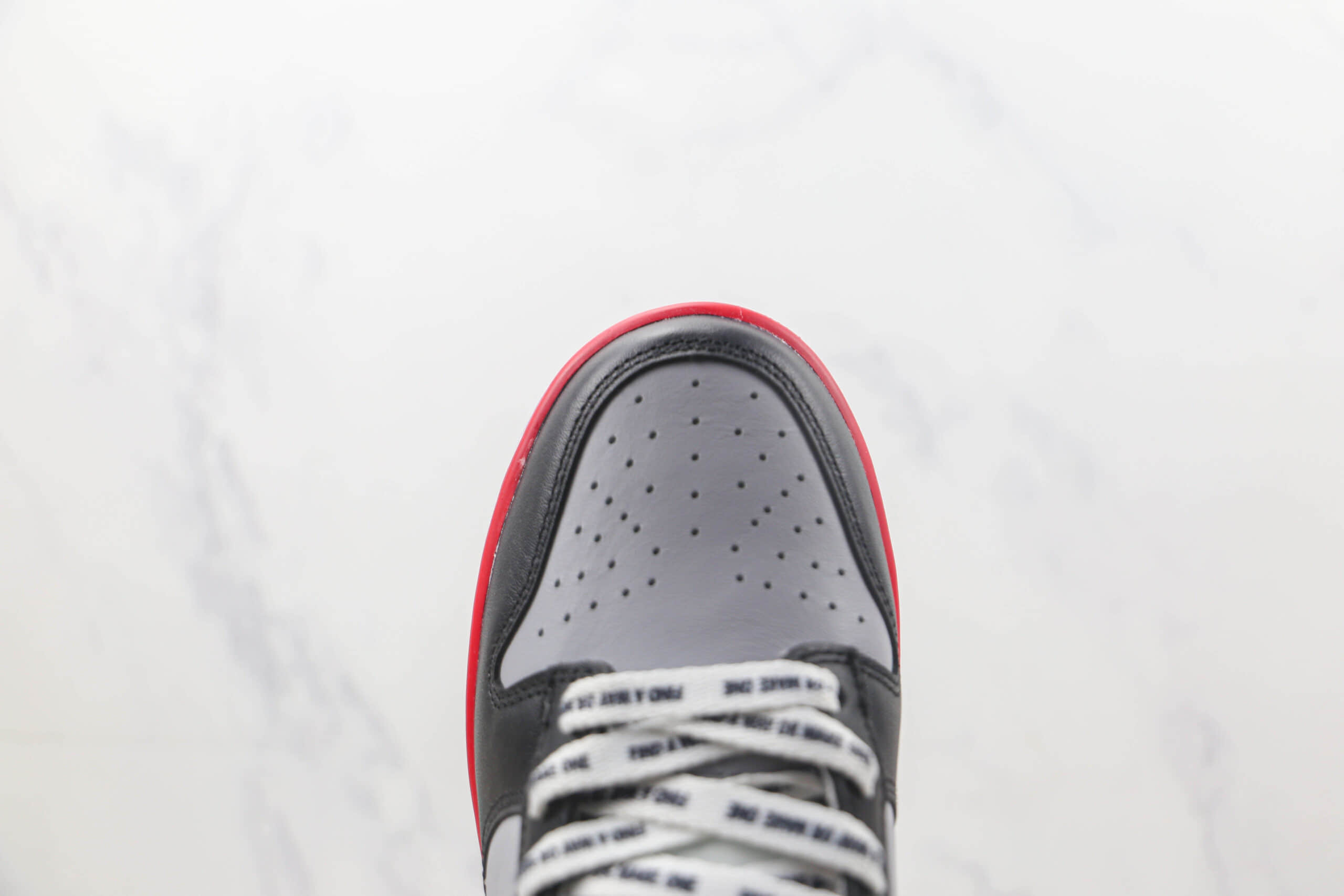 耐克Nike SB Dunk Low Dunk纯原版本低帮SB DUNK灰黑红色板鞋 耐克DUNK工厂货源 货号:DR6189-001