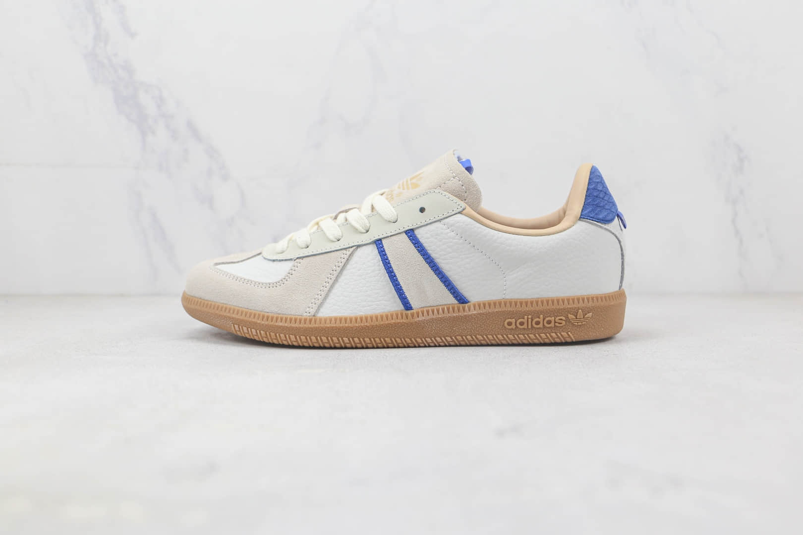 阿迪达斯Adidas Originals German Trainer三叶草白蓝色复古风德训鞋 阿迪达斯三叶草系列 货号:HQ6457