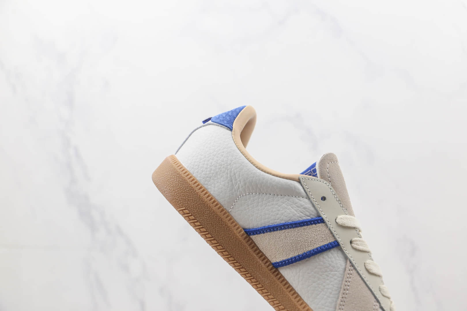 阿迪达斯Adidas Originals German Trainer三叶草白蓝色复古风德训鞋 阿迪达斯三叶草系列 货号:HQ6457