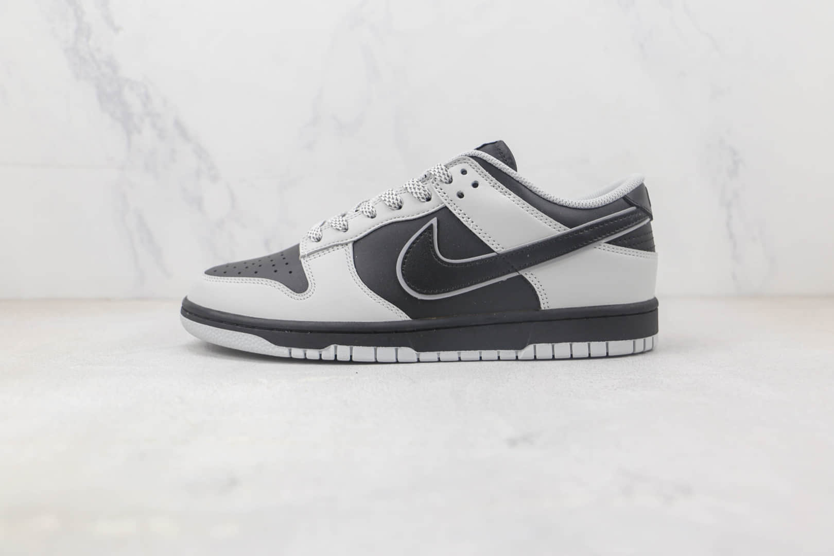 耐克Nike SB Dunk Low Dunk纯原版本低帮SB DUNK白黑色板鞋 耐克SB DUNK校园板鞋 货号:DD9606-363