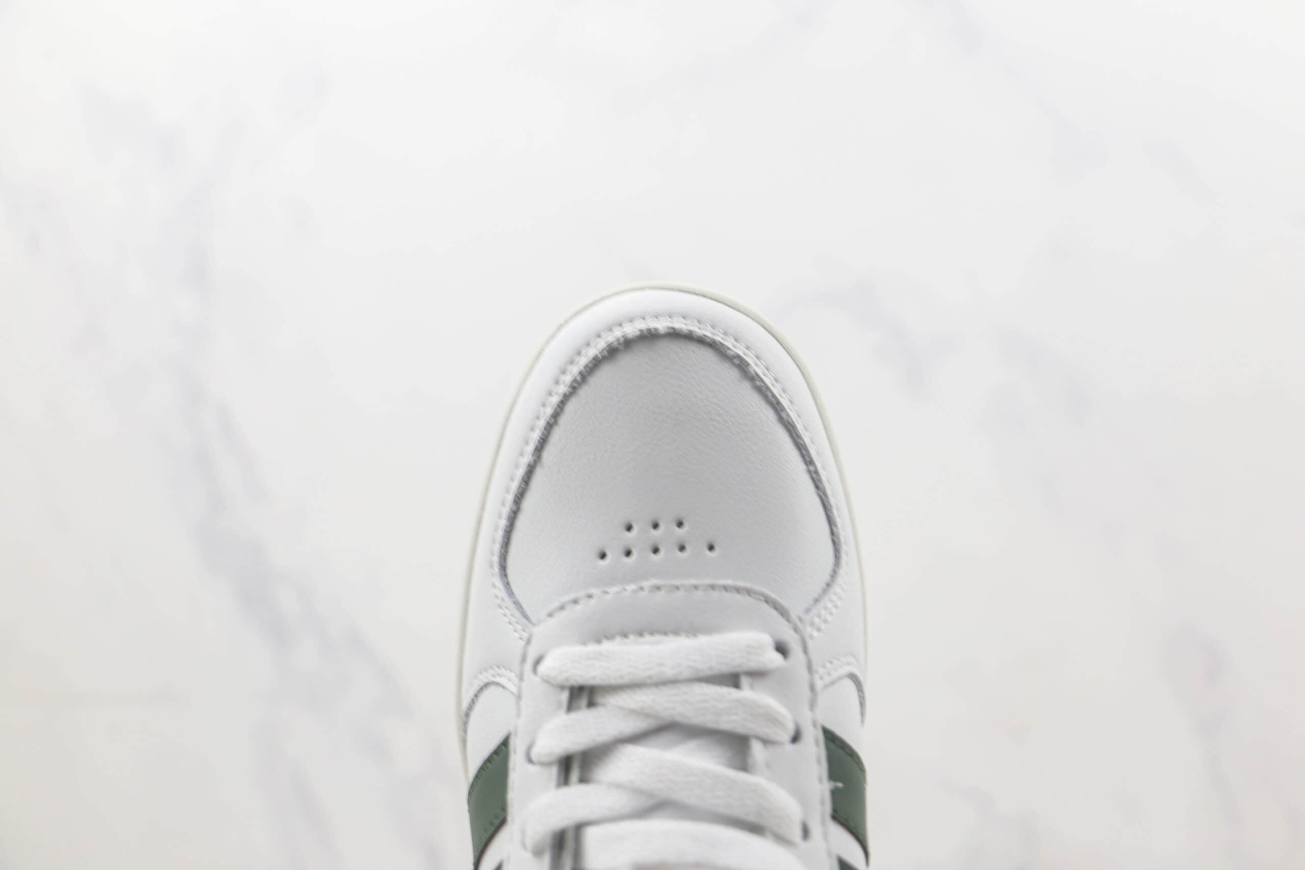 阿迪达斯adidas Courtbeat POST UP纯原版本网球休闲板鞋 阿迪达斯校园板鞋 货号:GX1743