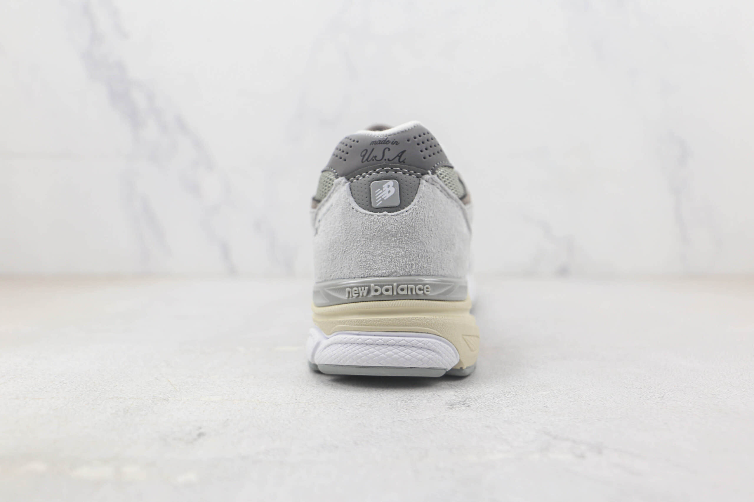 新百伦New Balance 990V3纯原版本NB990白灰色复古慢跑鞋 新百伦NB990复古老爹鞋 货号:M990SC3