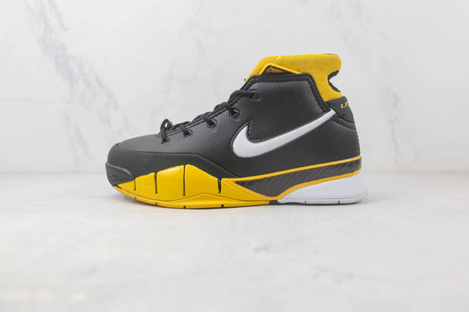 耐克NIKE KOBE 1 PROTRO科比1代实战篮球鞋 耐克科比1代球鞋 货号:AQ2728-003