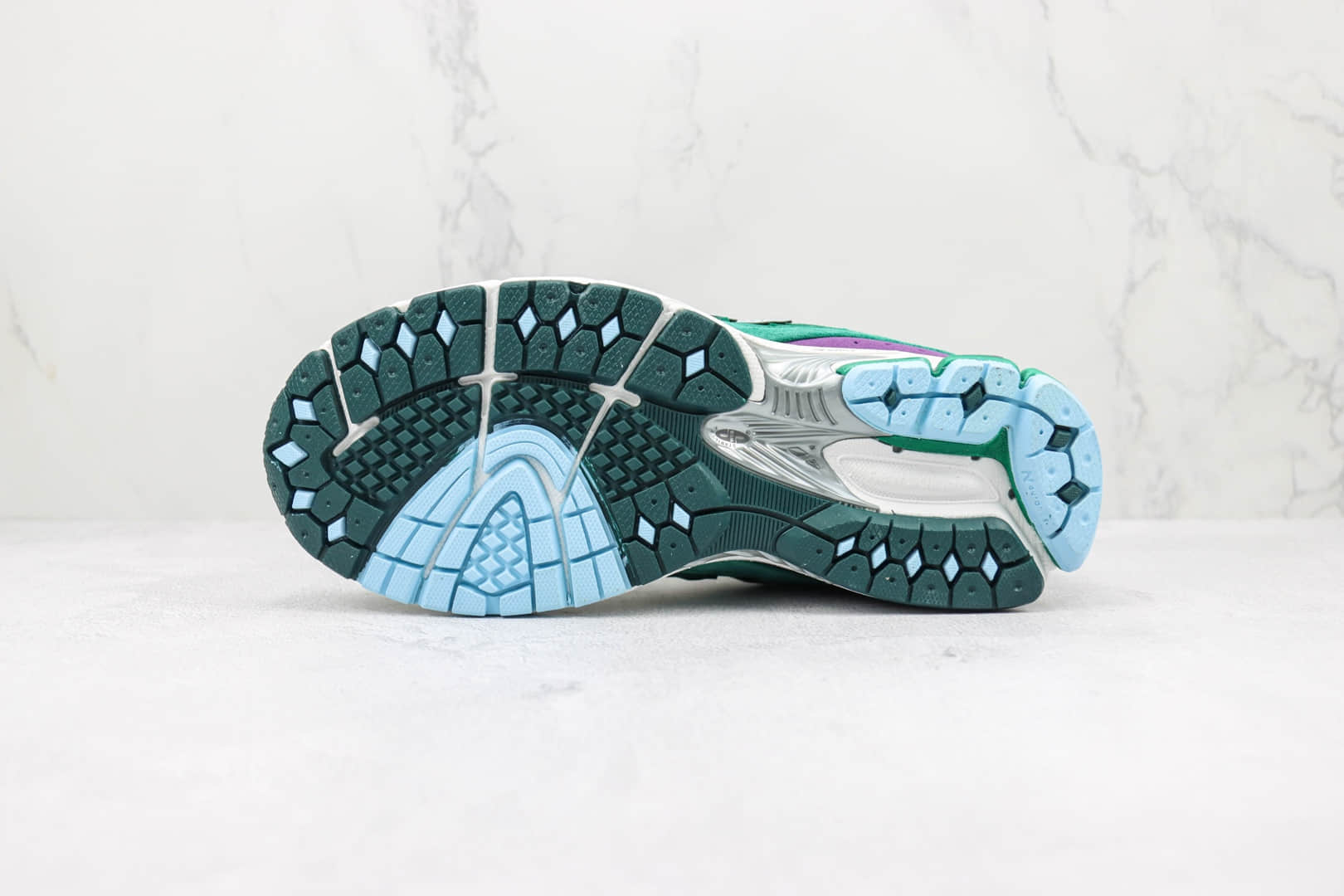 新百伦New Balance 2002纯原版本NB2002白绿紫色复古老爹鞋 新百伦NB2002全系列跑鞋 货号:M2002RUT