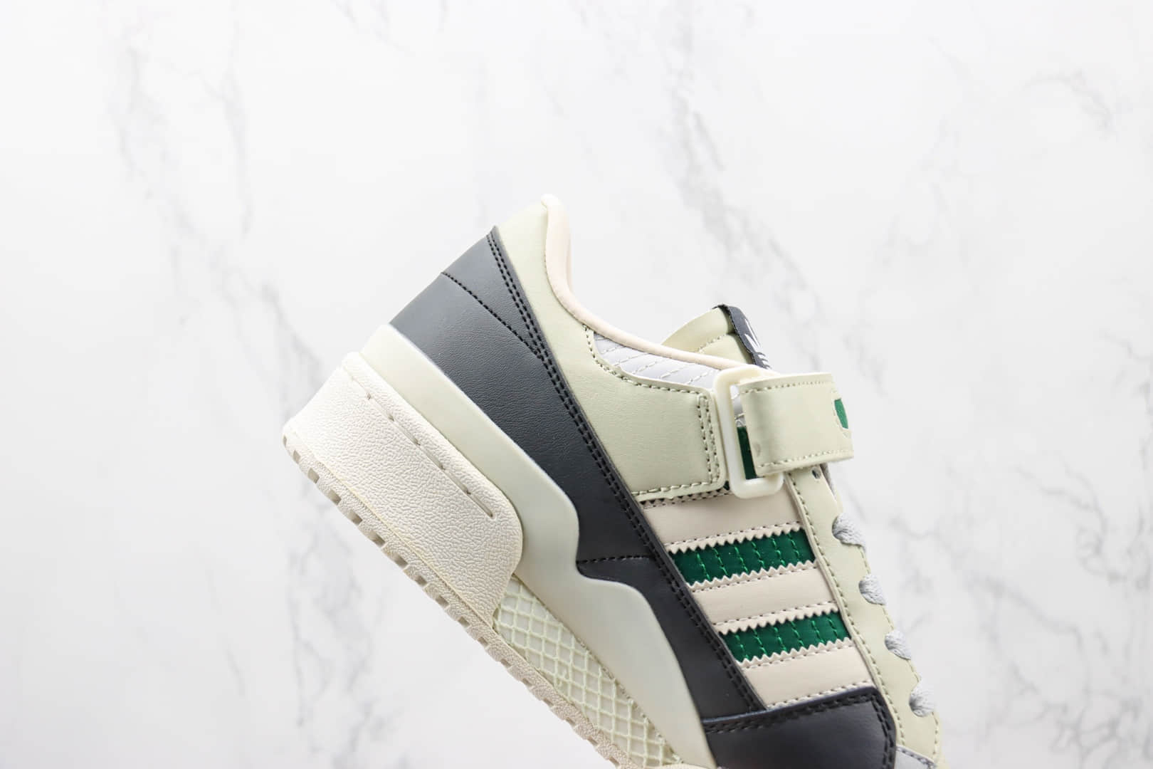 阿迪达斯Adidas Forum 84 Low OG纯原版本Forum84复古板鞋 莆田阿迪达斯复古板鞋系列 货号:HQ6938