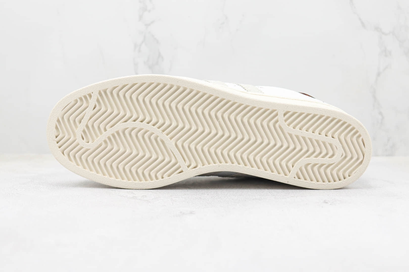 阿迪达斯Adidas Originals Superstar纯原版本兔年限定贝壳头迷彩尾板鞋 阿迪达斯贝壳头系列 货号:IF2577