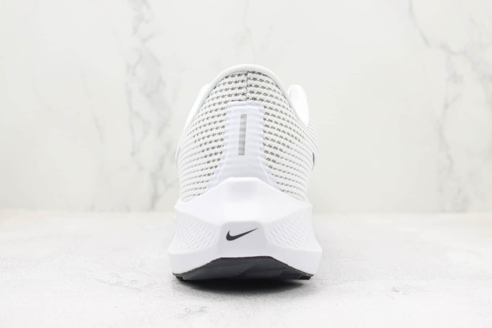 耐克Nike Air Zoom Pegasus 40纯原版本登月40代白色跑鞋 耐克ZOOM系列慢跑鞋 货号：DV3853-102