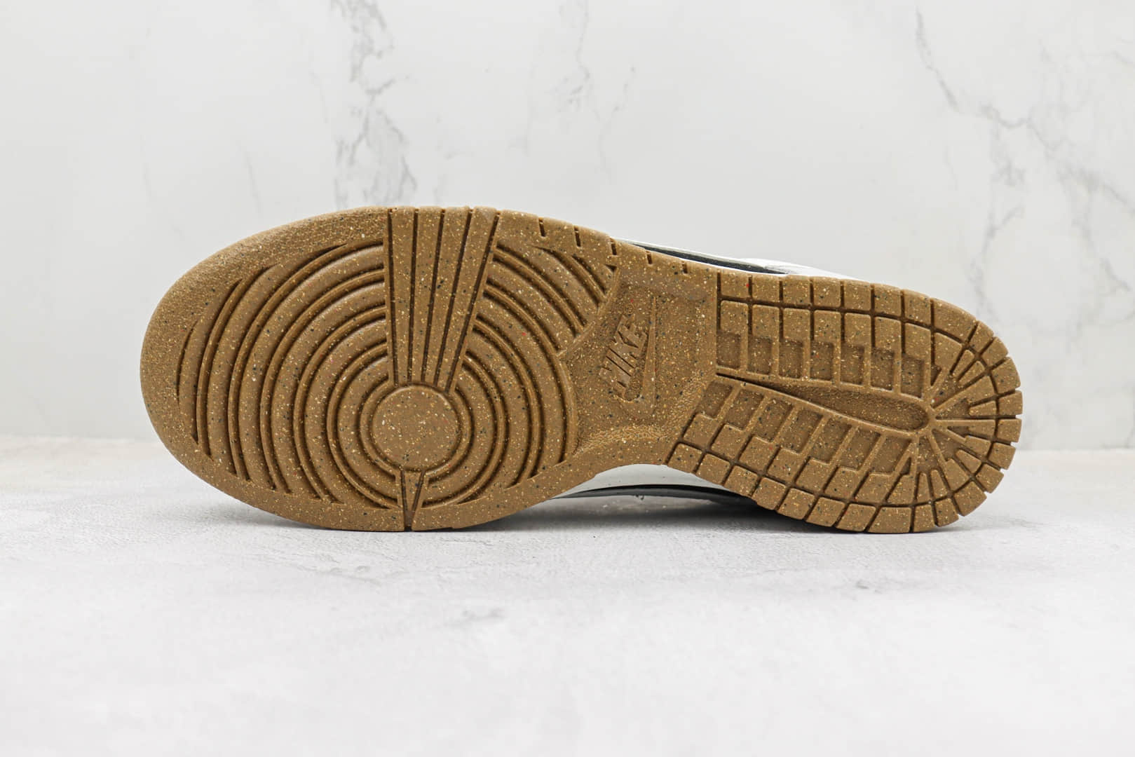 耐克Nike Dunk Low纯原版本低帮Dunk米灰黑色双钩板鞋 莆田天花板Dunk系列 货号:DO9457-123