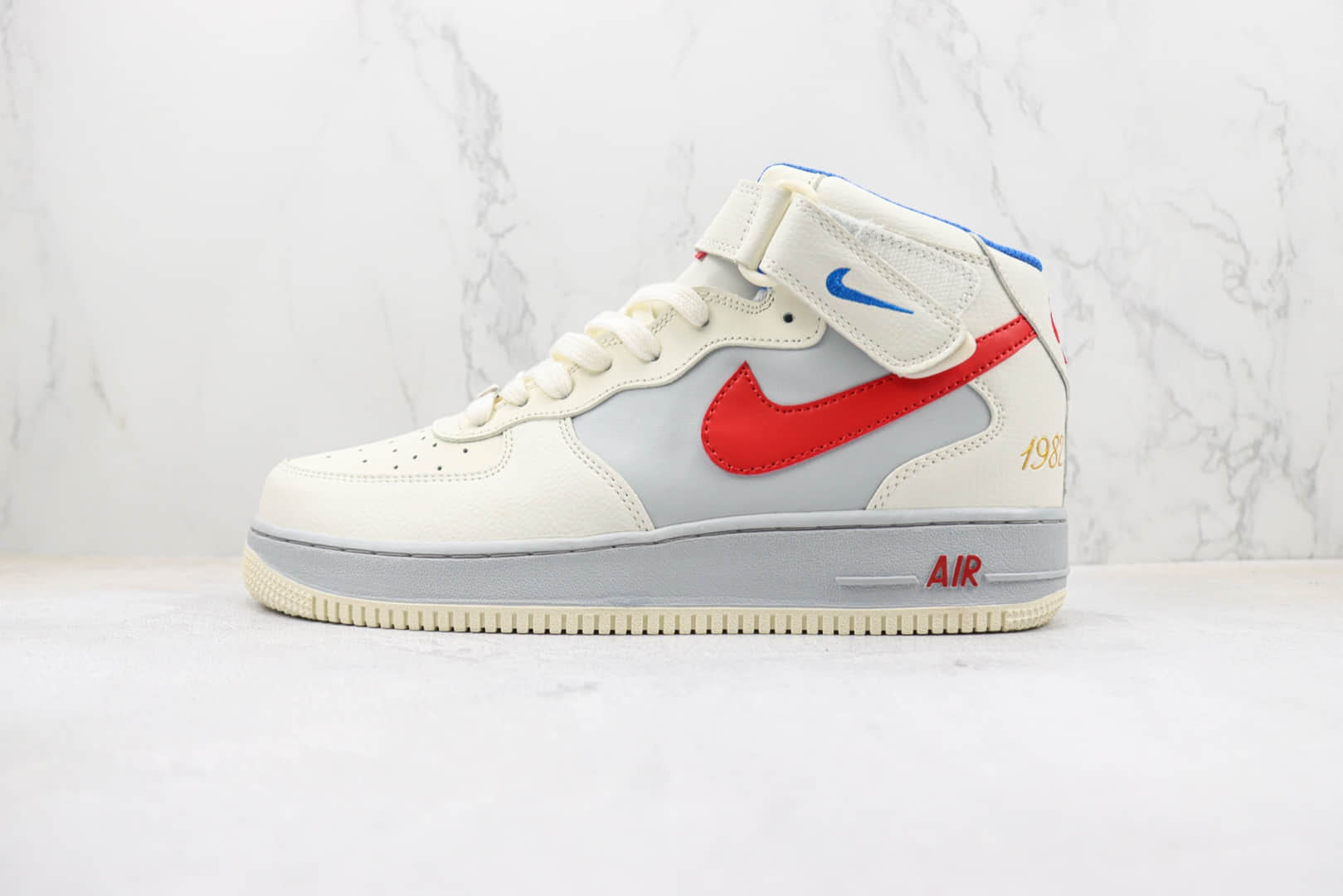 耐克Nike Air Force 1 Mid纯原版本空军一号大白兔中帮板鞋 莆田天花板AF1系列 货号:CW0088-928