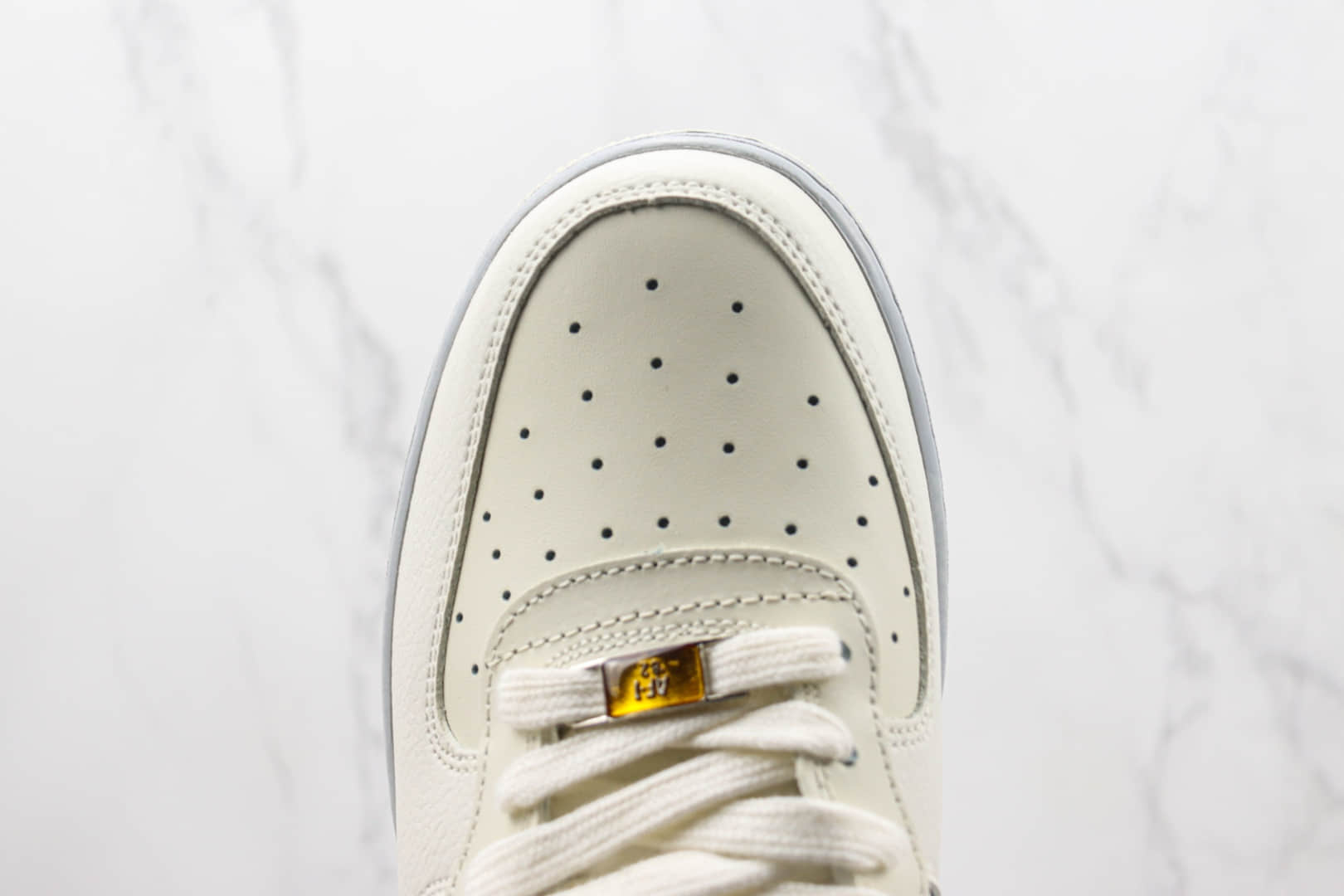 耐克Nike Air Force 1 Mid纯原版本空军一号大白兔中帮板鞋 莆田天花板AF1系列 货号:CW0088-928