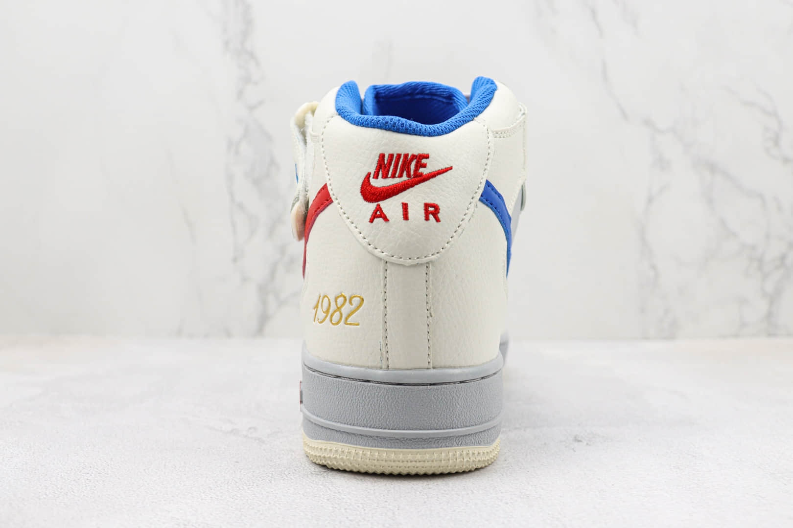 耐克Nike Air Force 1 Mid纯原版本空军一号大白兔中帮板鞋 莆田天花板AF1系列 货号:CW0088-928