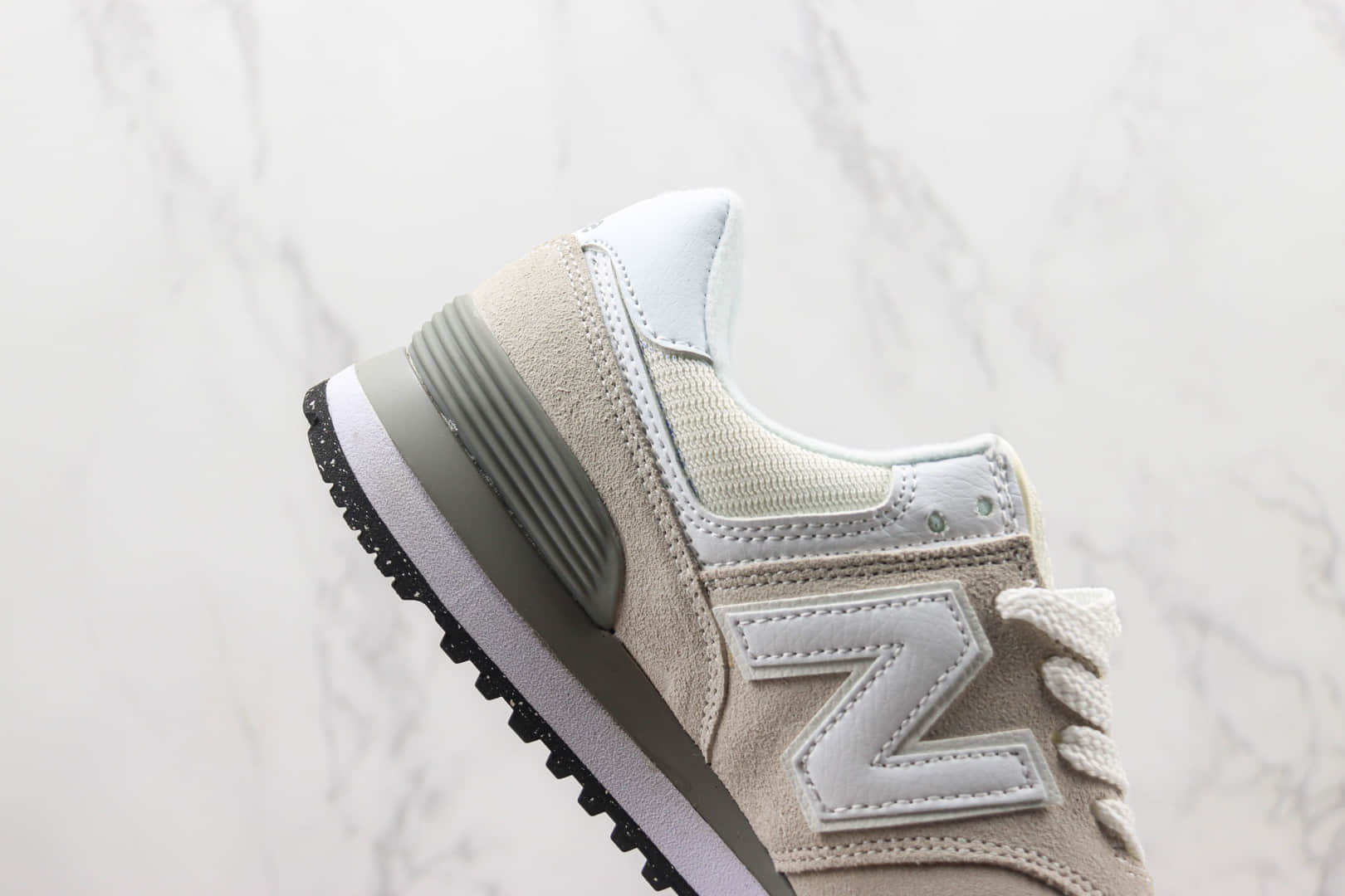 新百伦New Balance 574纯原版本NB574白粉色复古慢跑鞋 莆田新百伦货源 货号:ML574EVW