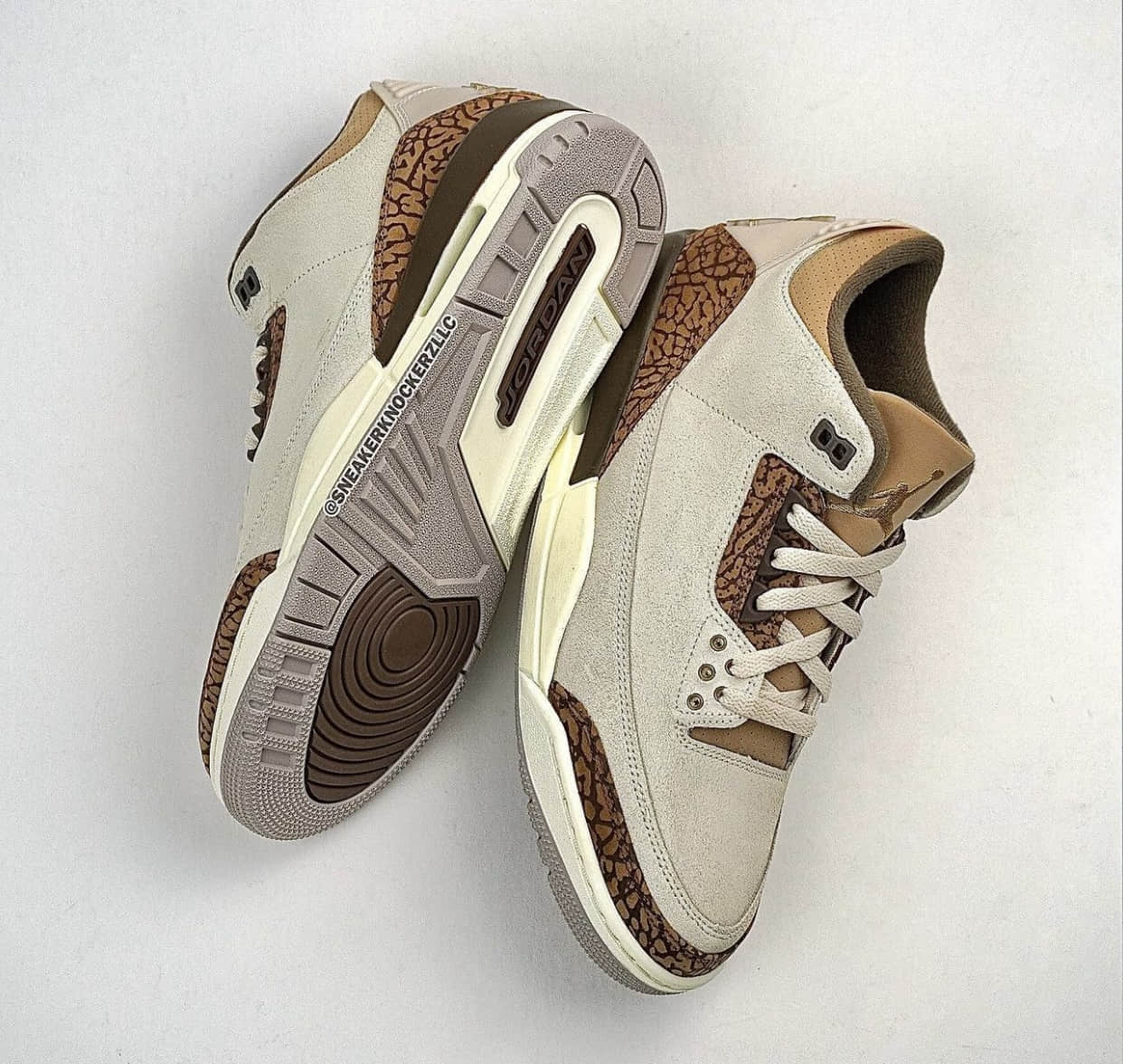 全新配色AJ3实物细节曝光！8月19日发售！ 货号：CT8532-102