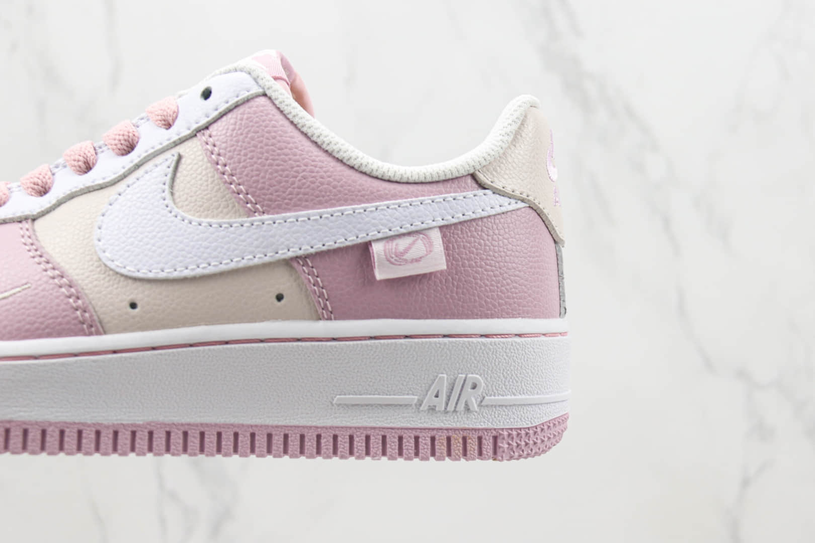 耐克Nike Air Force 1 Low纯原版本低帮空军一号米白粉色板鞋 莆田天花板AF1系列 货号:DB3301-055