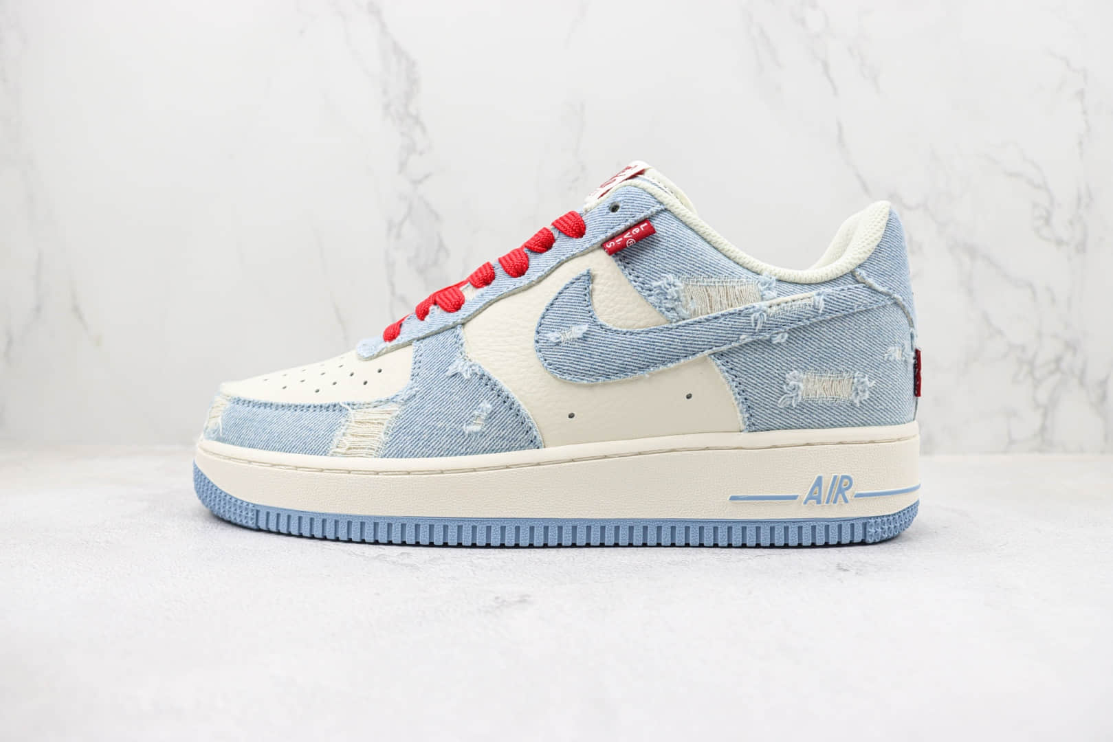 耐克Nike Air Force 1 Nike Low纯原版本低帮空军一号李维斯牛仔蓝配色板鞋 莆田耐克空军一号货源 货号：VT5698-566