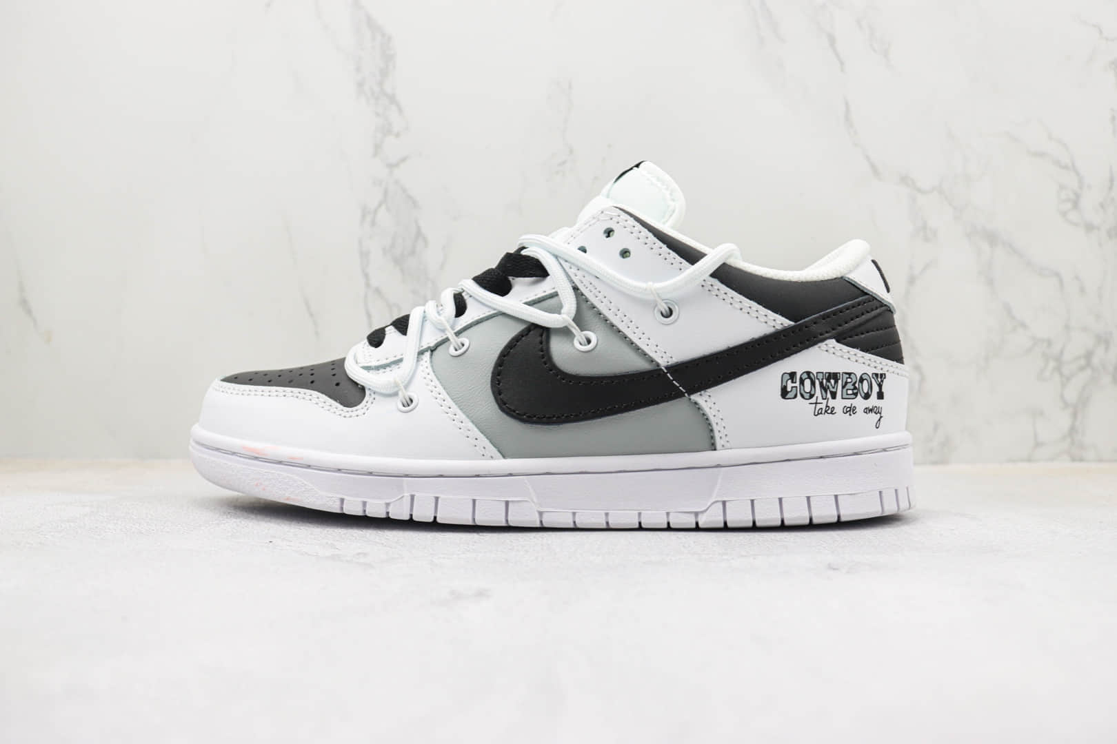 耐克Nike SB Dunk Low纯原版本低帮SB Dunk绑带黑白灰色解构板鞋 莆田天花板Dunk系列 货号：DJ6188-101