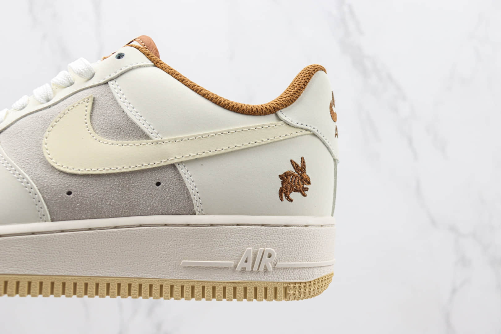 耐克Nike Air Force 1 '07 Low纯原版本低帮空军一号兔年限定杏色浅咖板鞋 莆田天花板AF1系列 货号:AE3398-668