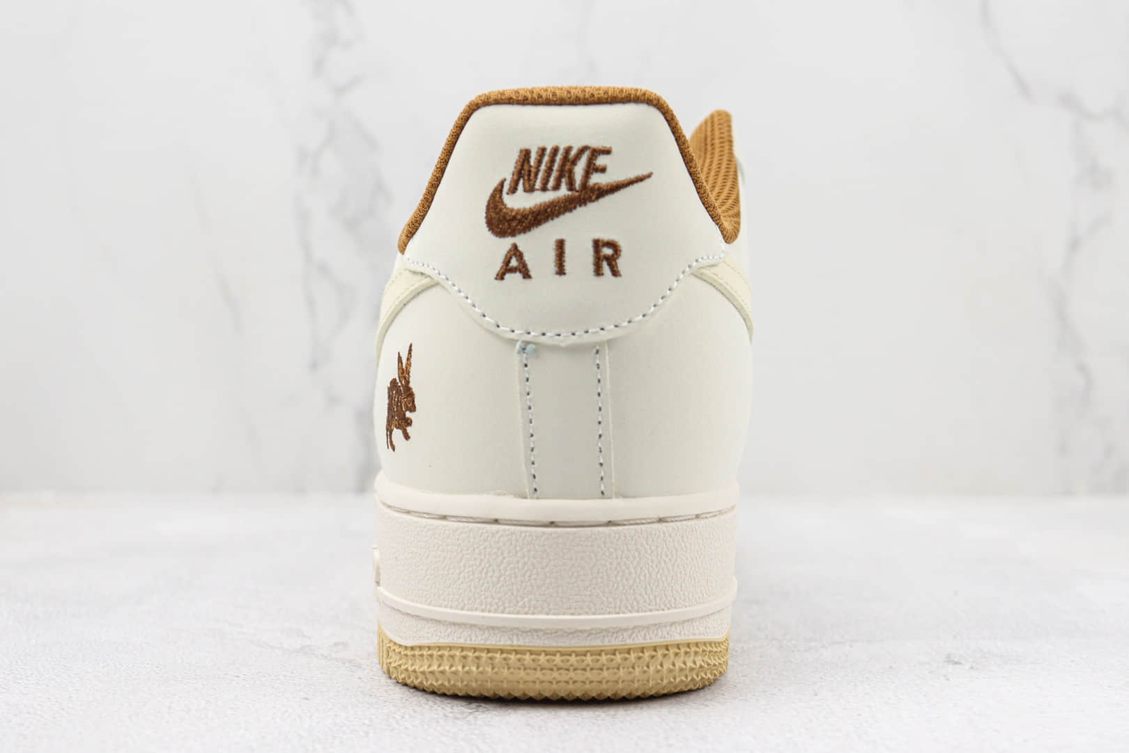 耐克Nike Air Force 1 '07 Low纯原版本低帮空军一号兔年限定杏色浅咖板鞋 莆田天花板AF1系列 货号:AE3398-668