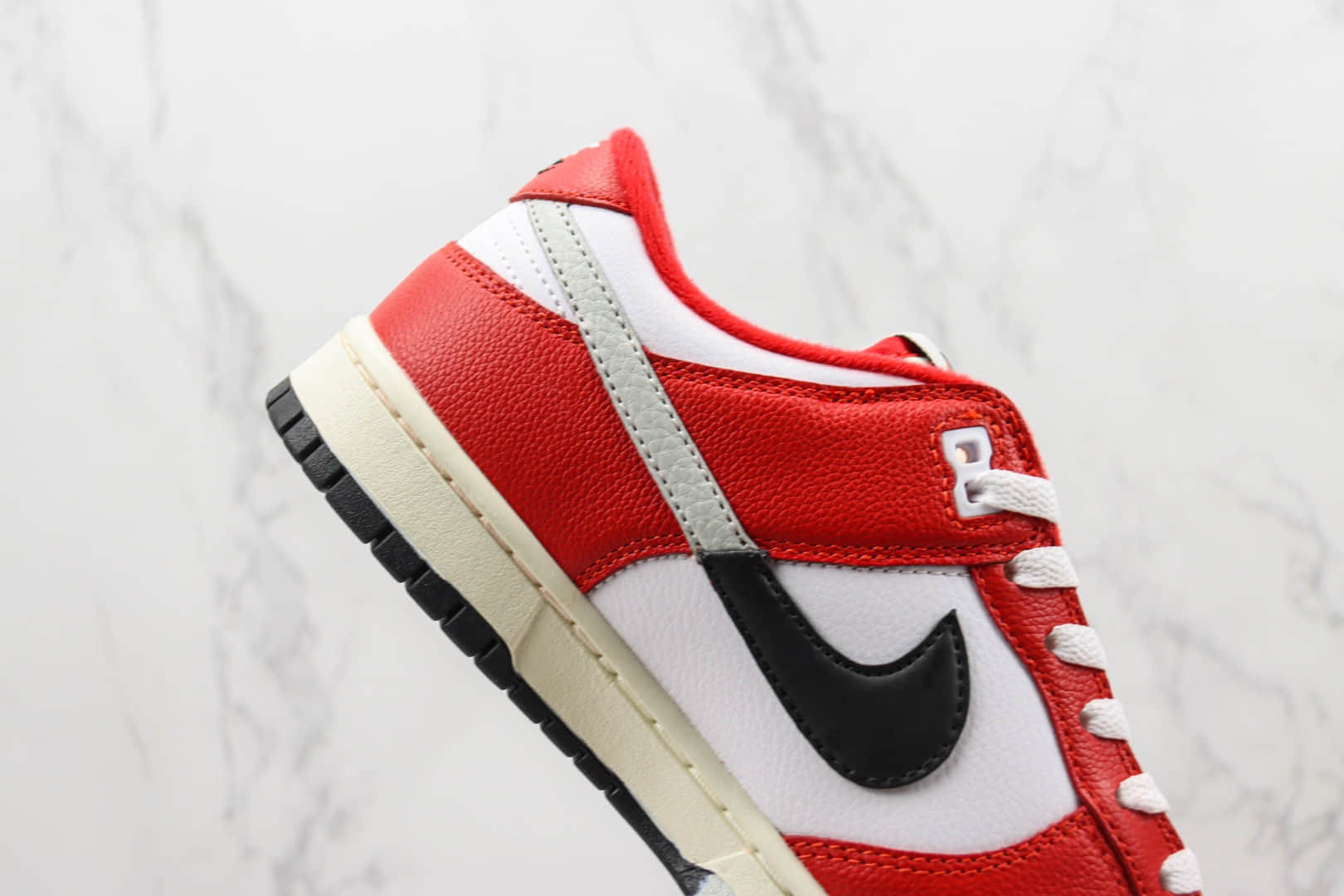 耐克Nike SB Dunk Low纯原版本低帮SB Dunk芝加哥拼色板鞋 莆田天花板Dunk系列 货号:DZ2536-600