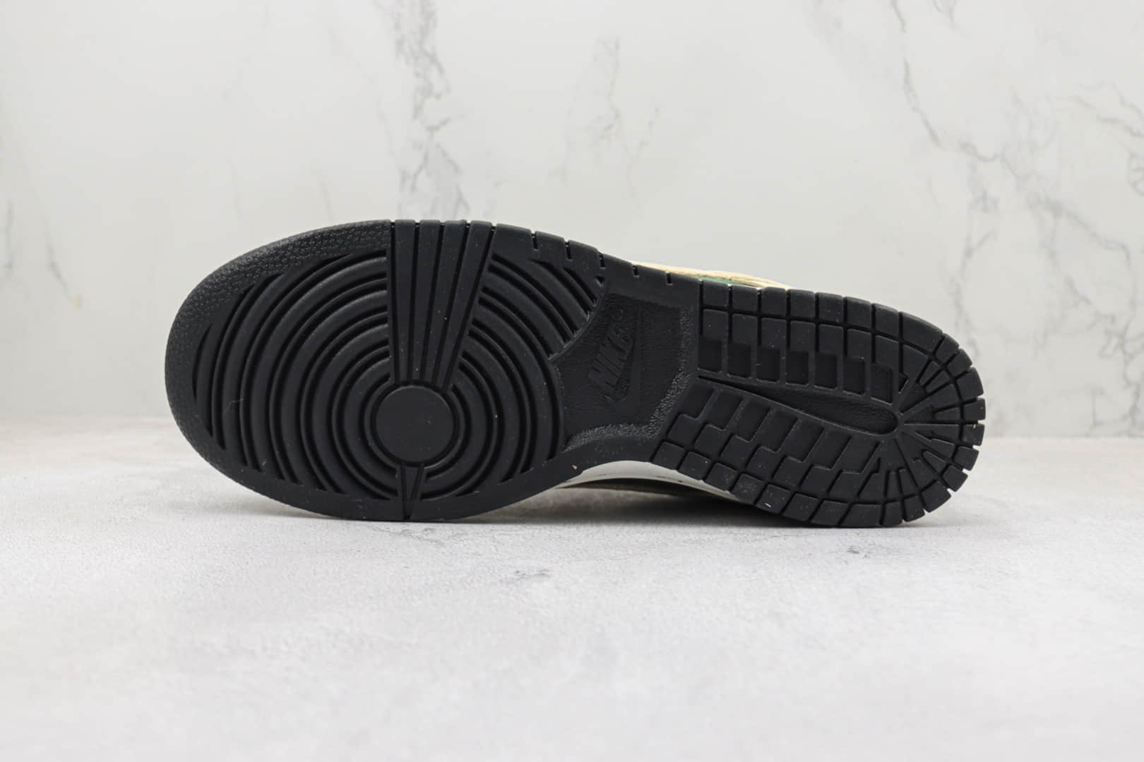 耐克Otomo Katsuhiro x Nk SB Dunk Low纯原版本大友克洋联名低帮SB Dunk棕绿双勾板鞋 莆田天花板Dunk系列 货号:CT2552-895